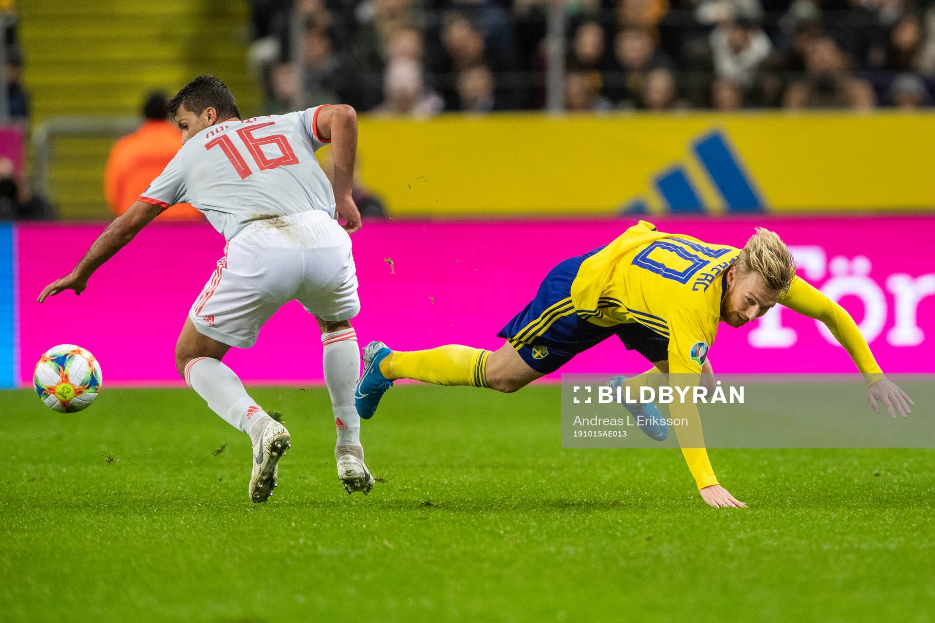 Rodri of Spain and Emil Forsberg of Sweden