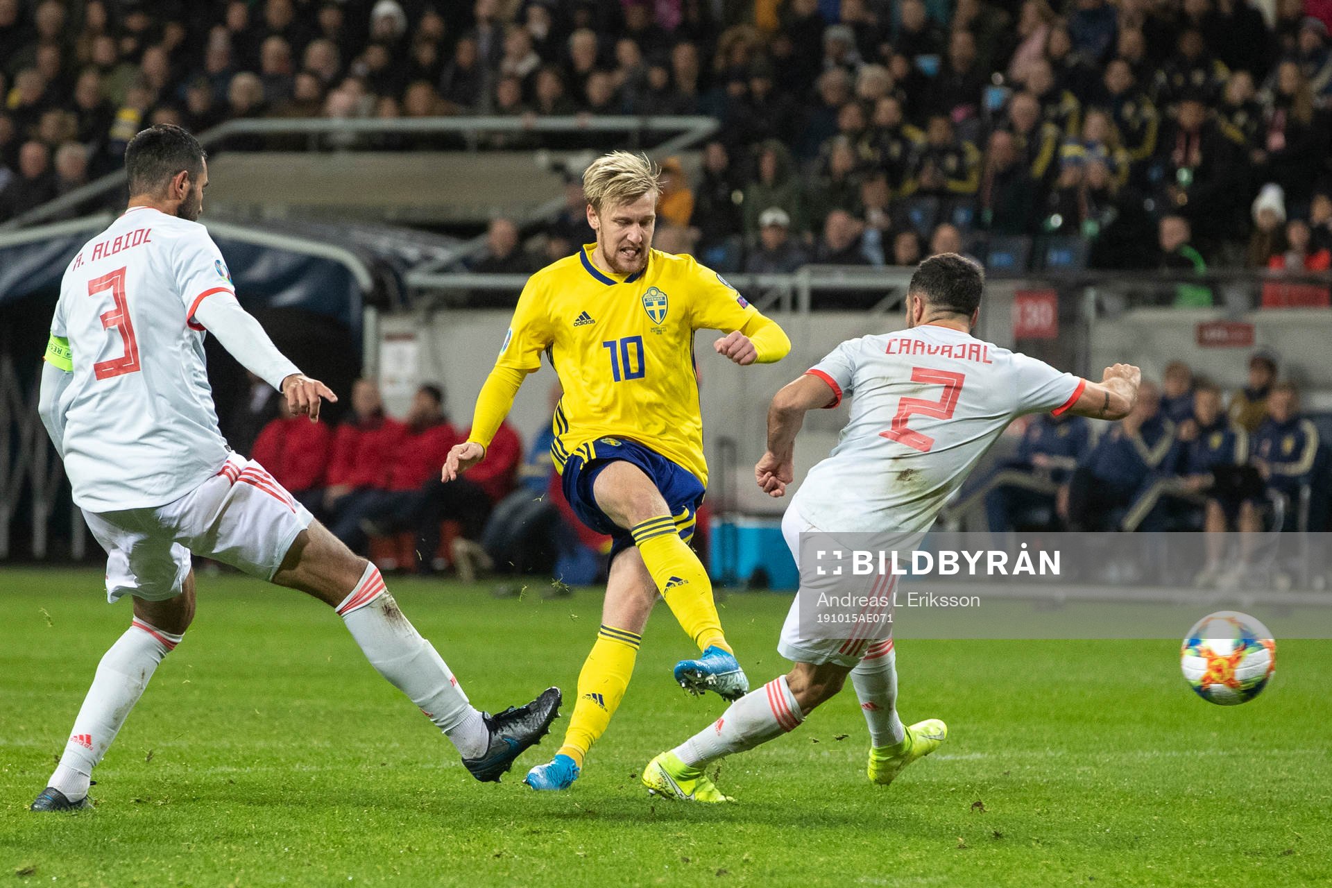Emil Forsberg of Sweden with a scoring opportunity