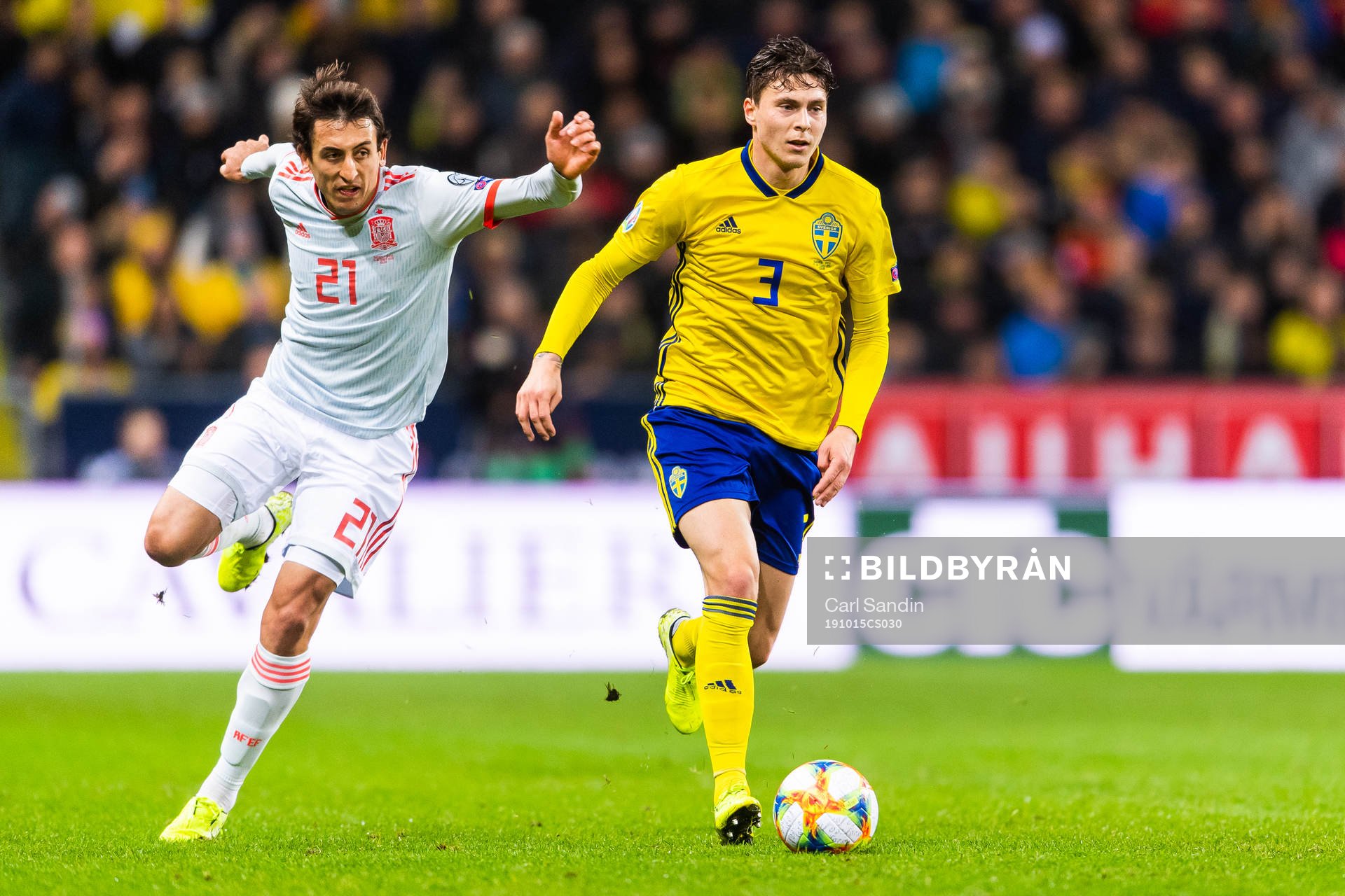 Mikel Oyarzabal of Spain and Victor Nilsson Lindelöf of