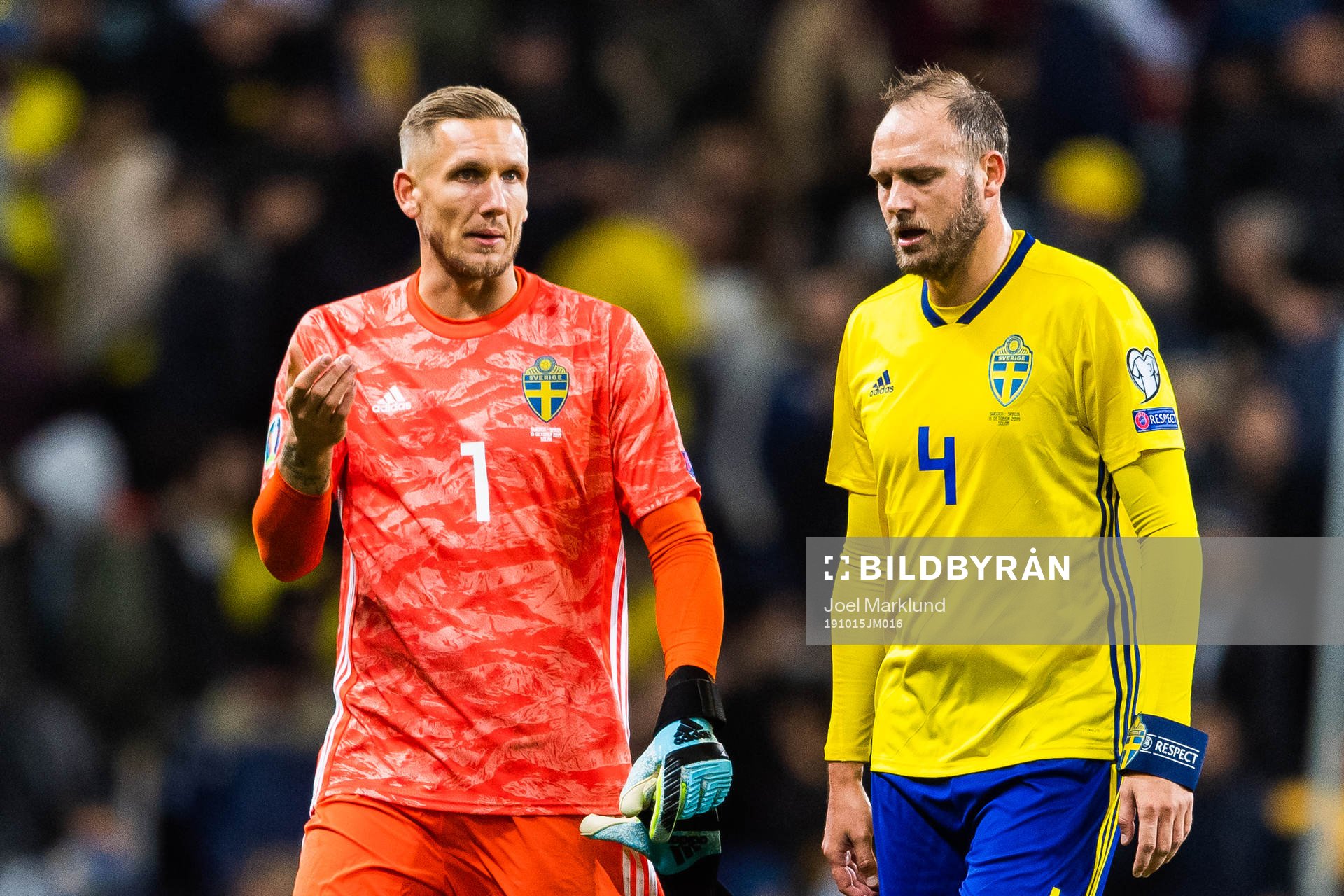 goalkeeper Robin Olsen and Andreas Granqvist of Sweden