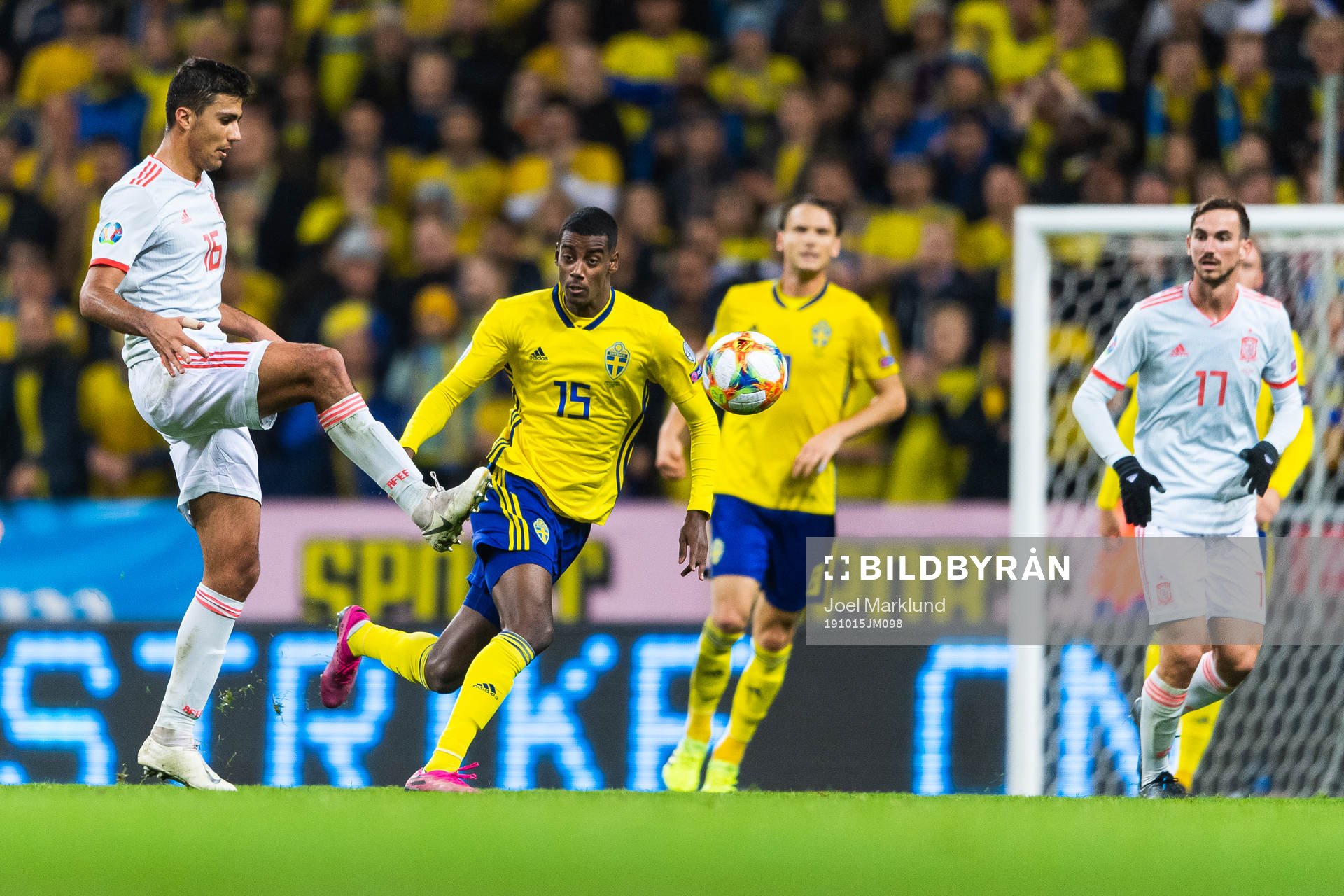 Rodri of Spain and Alexander Isak of Sweden