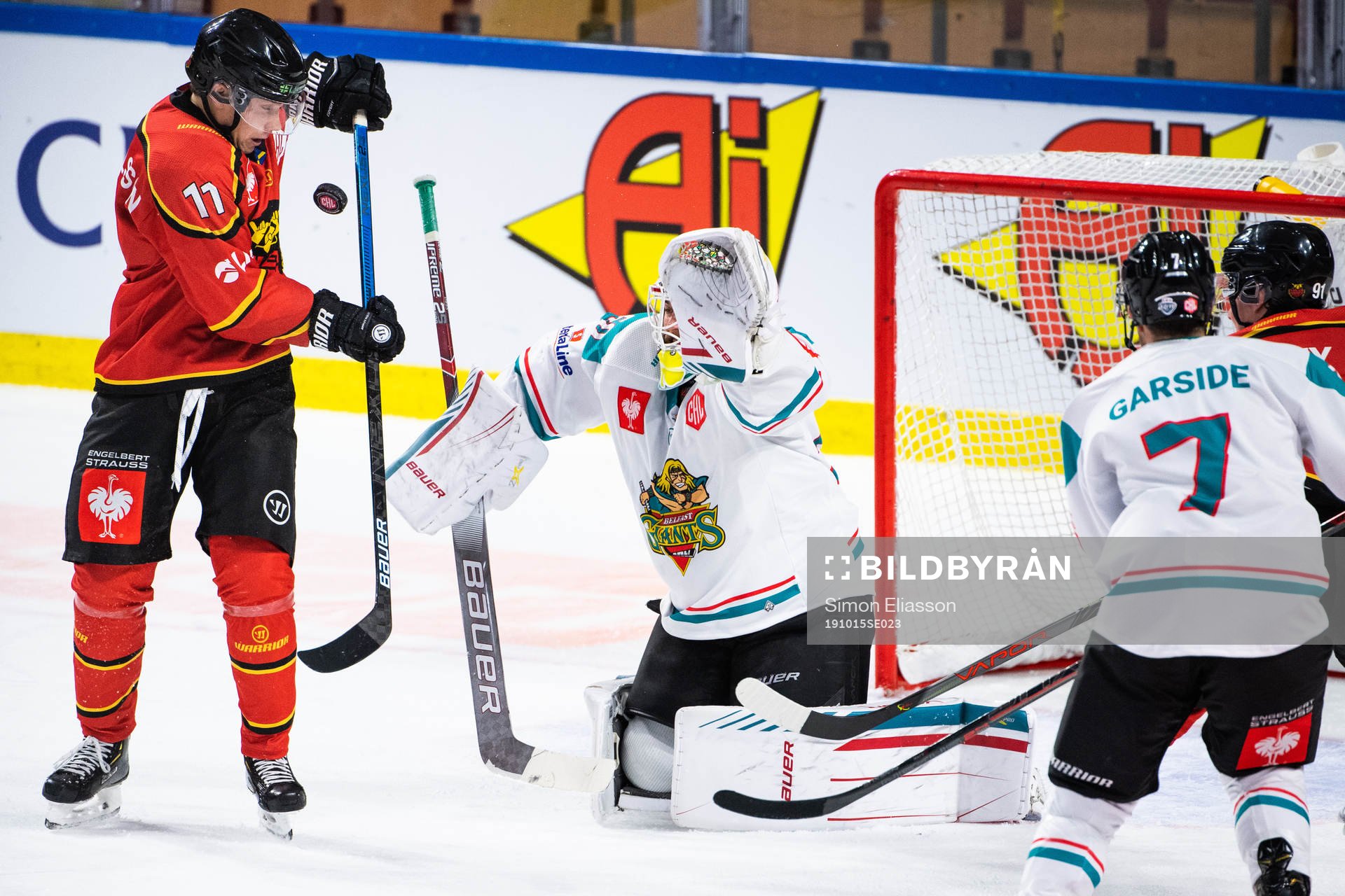 Petter Emanuelsson of Luleå and goalkeeper Shane Owen of