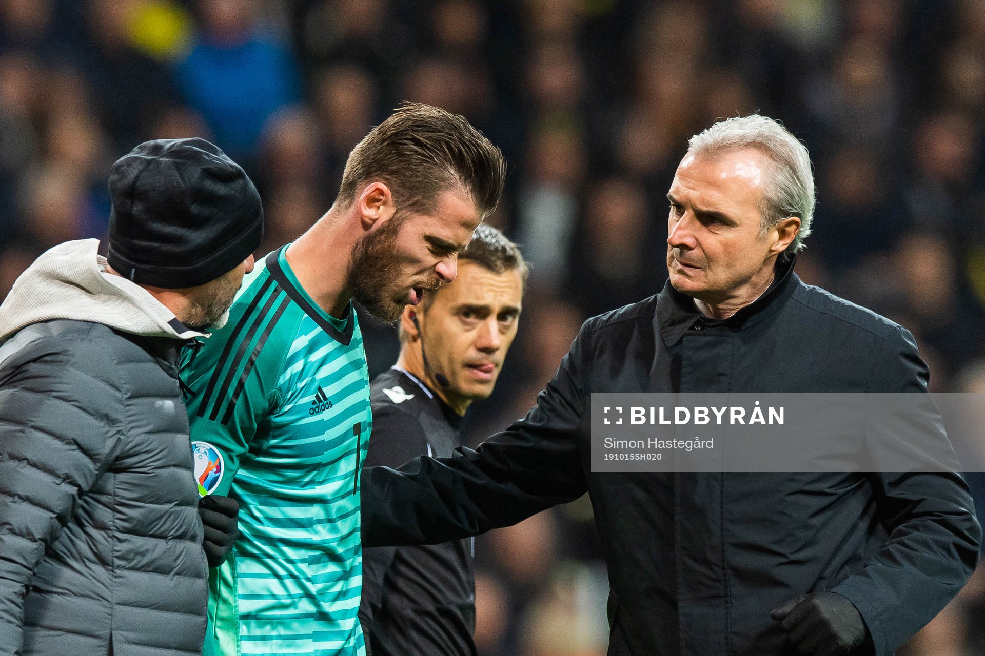 Goalkeeper David de Gea of Spain leaves the pitxh