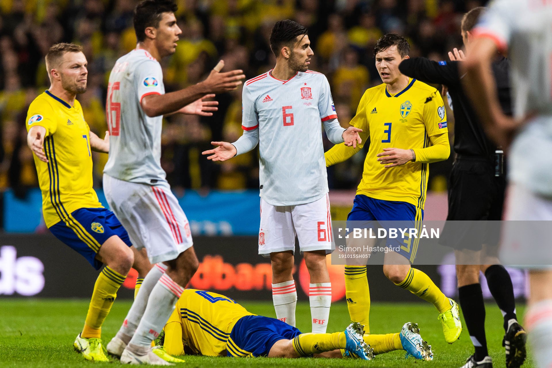 Dani Ceballos of Spain reacts