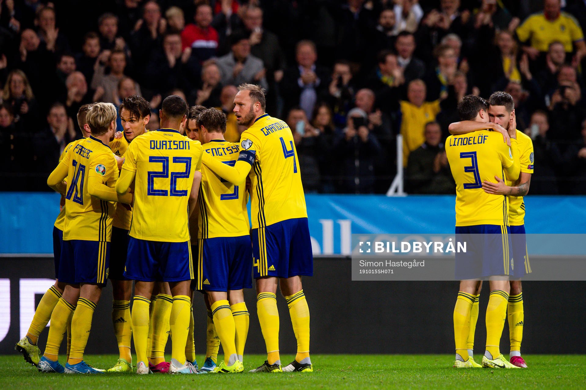 Players of Sweden celebrate the 1-0 goal by Marcus Berg