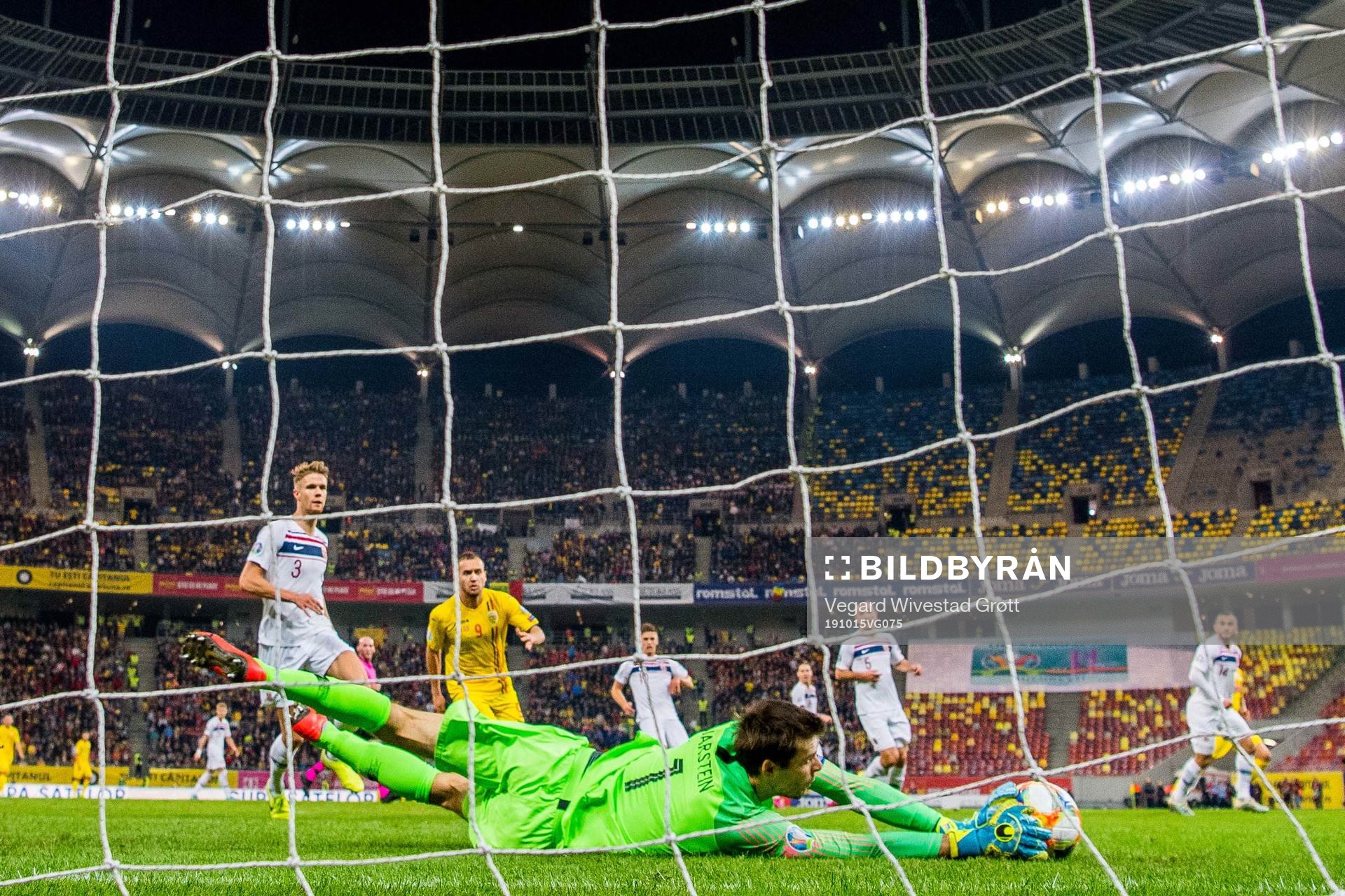 Goalkeeper Rune Almenning Jarstein of Norway with a save