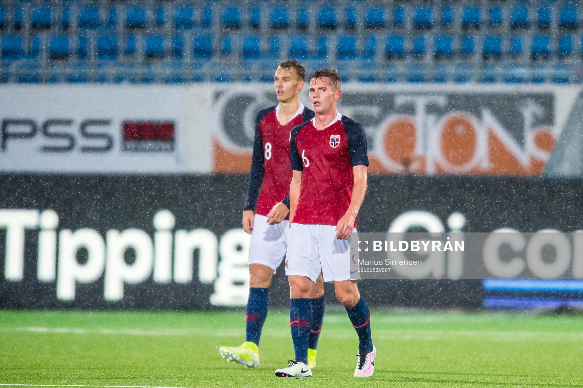 Emil Bohinen and Johan Hove of Norway looks dejected