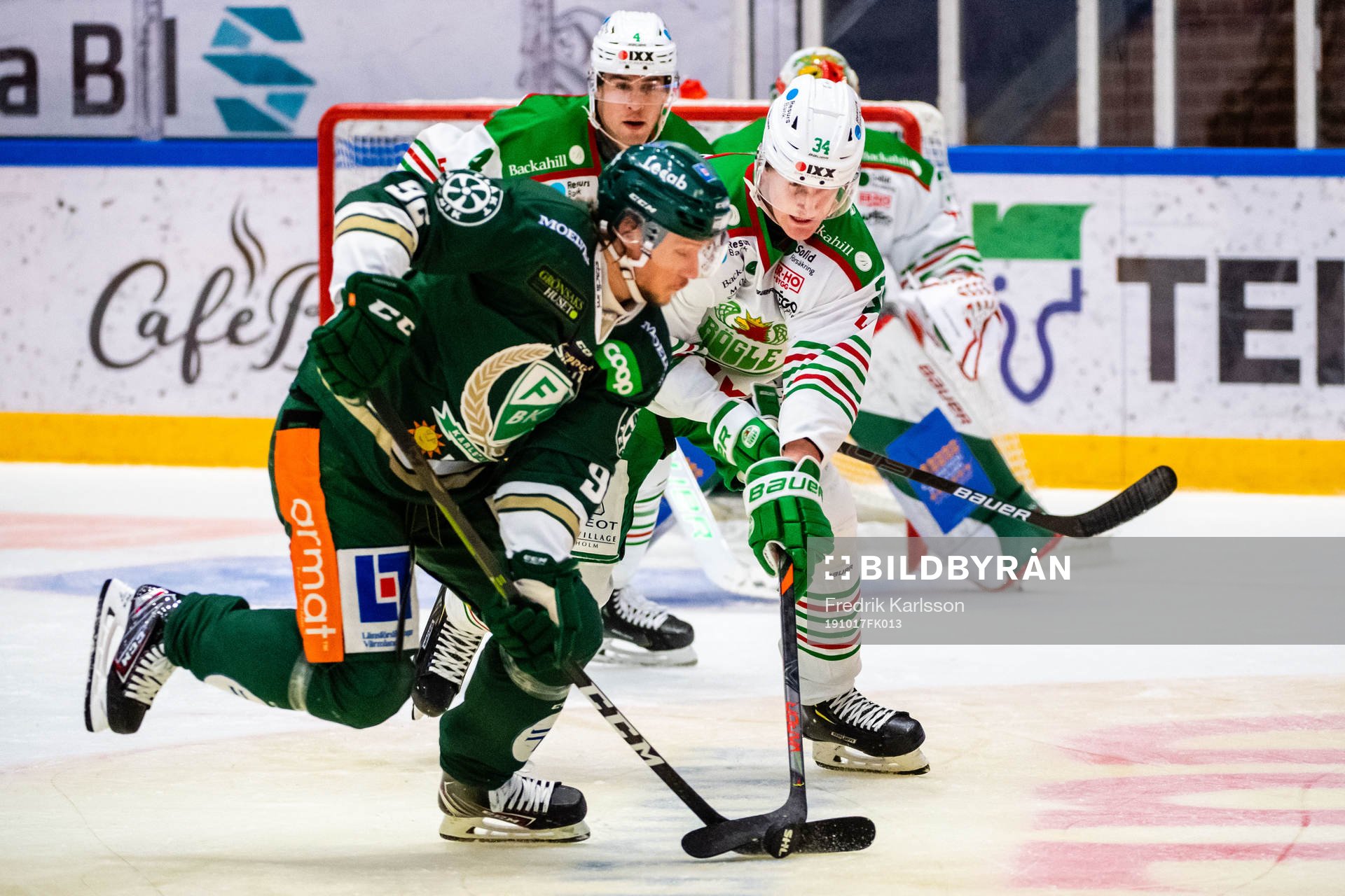 Färjestads Jesper Olofsson och Rögles Adam Edström