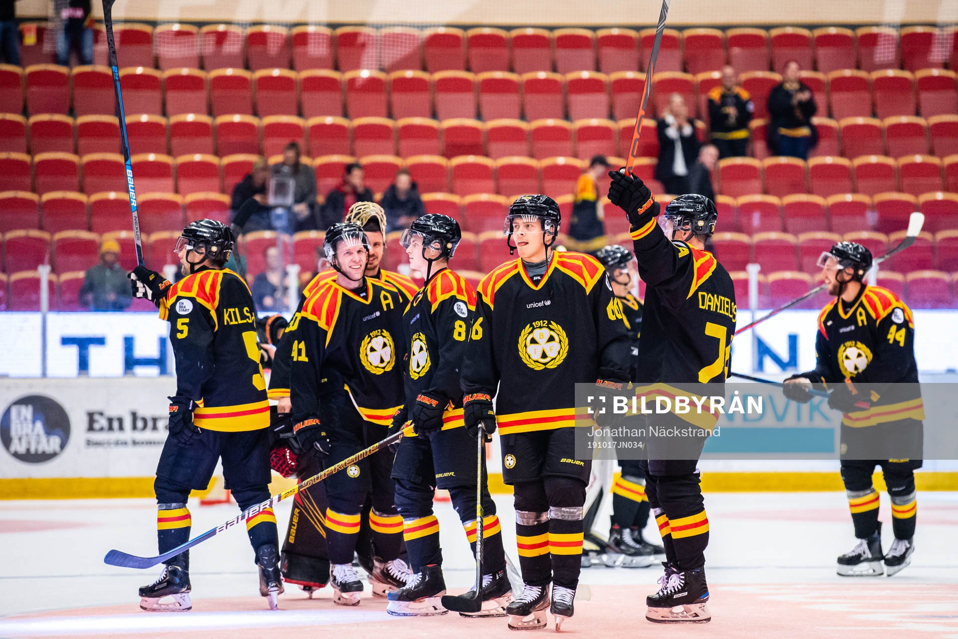 Brynäs spelare jublar