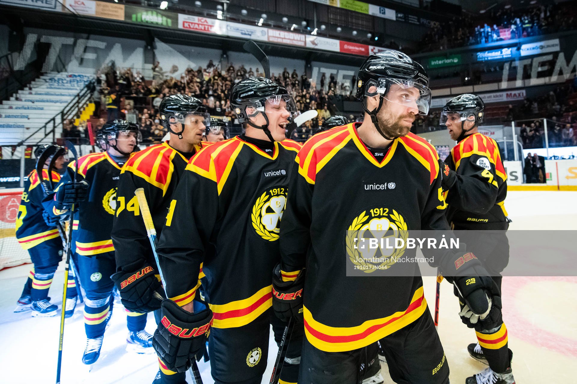 Brynäs spelare jublar