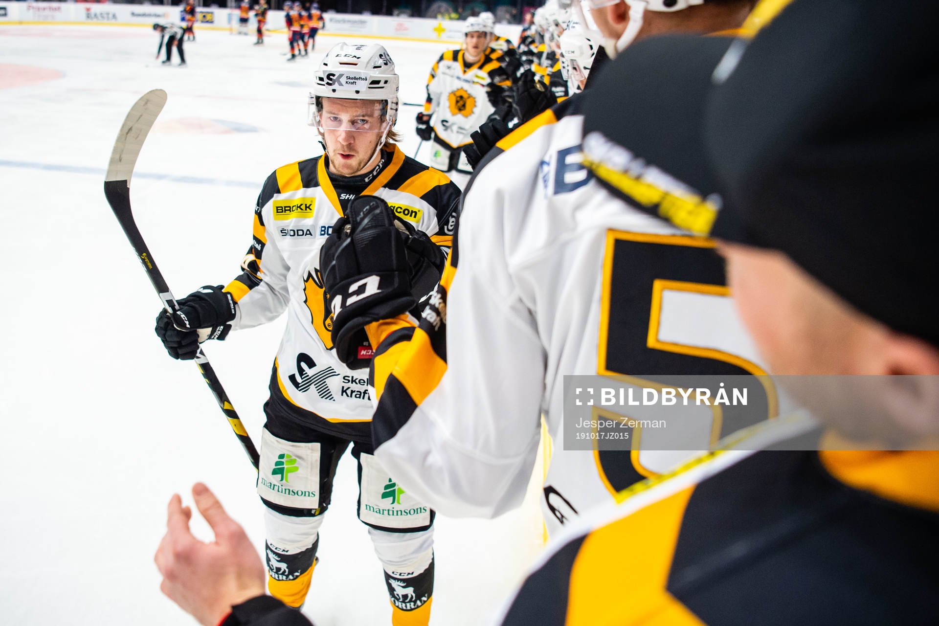 Skellefteås Jonathan Pudas jublar