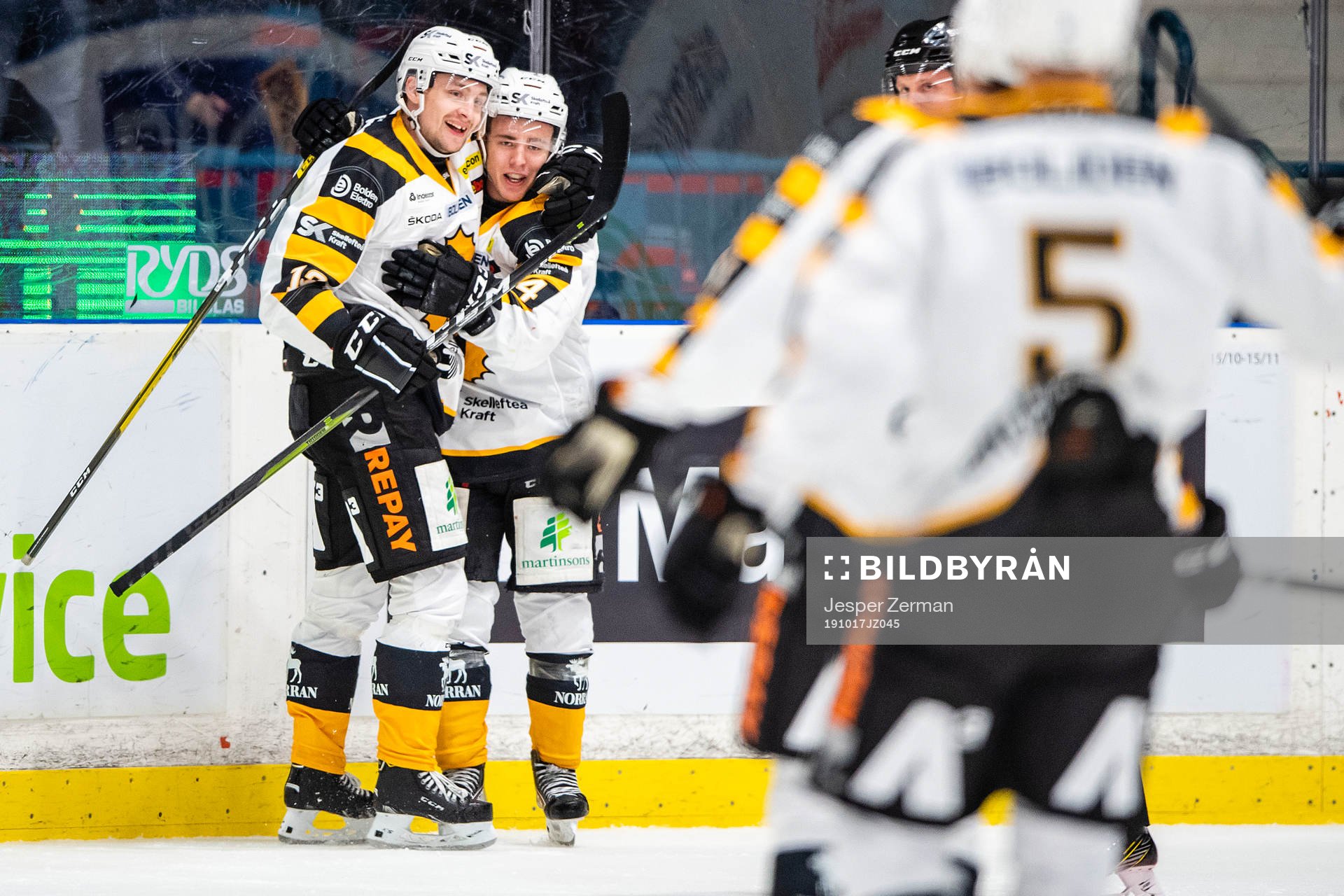 Skellefteås Andreas Wingerli jublar