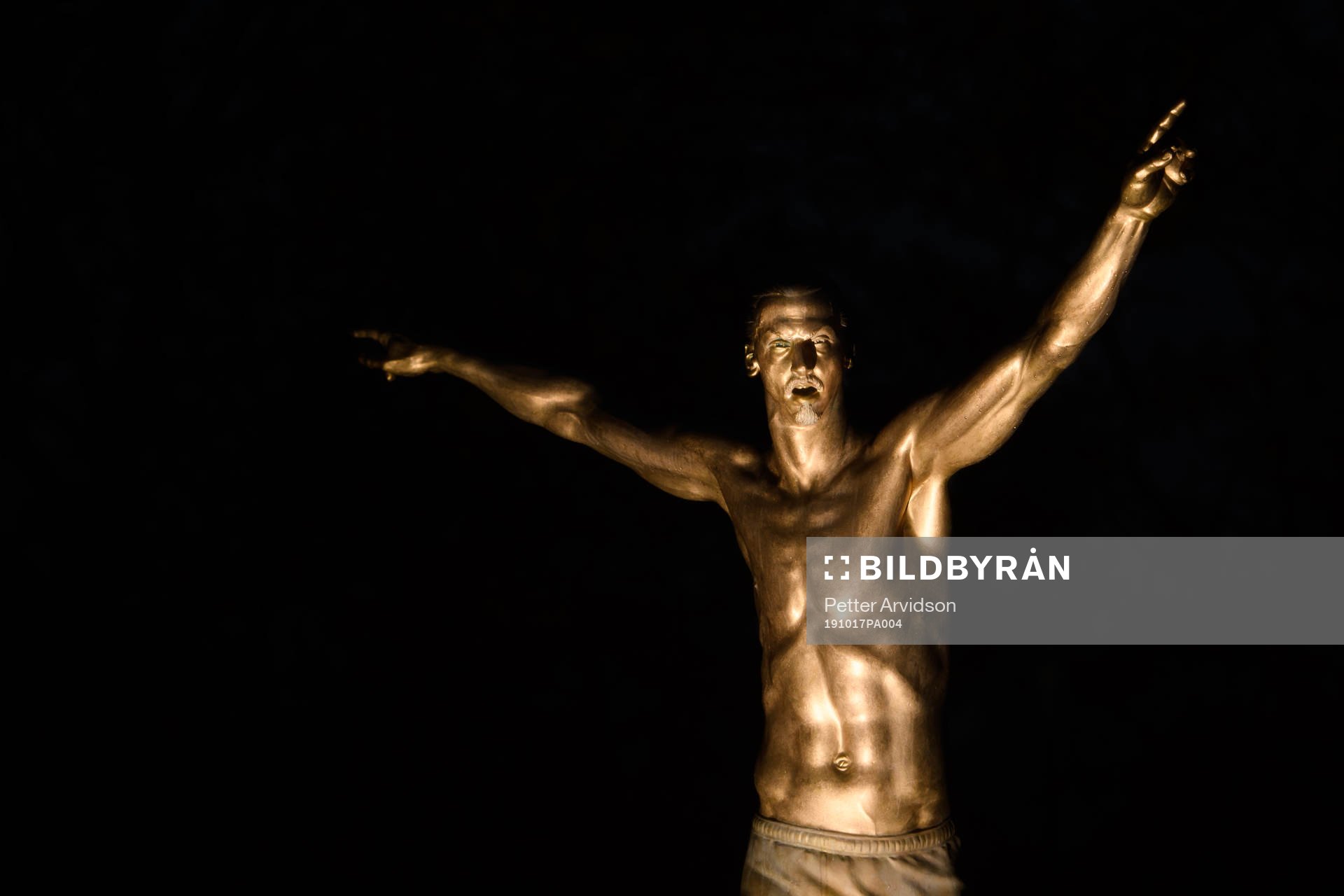 The statue of Zlatan Ibrahimovic photographed