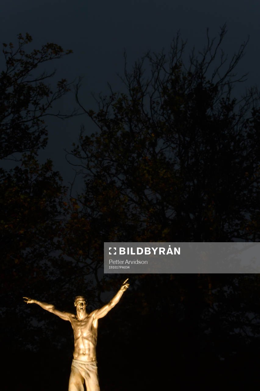 The statue of Zlatan Ibrahimovic photographed