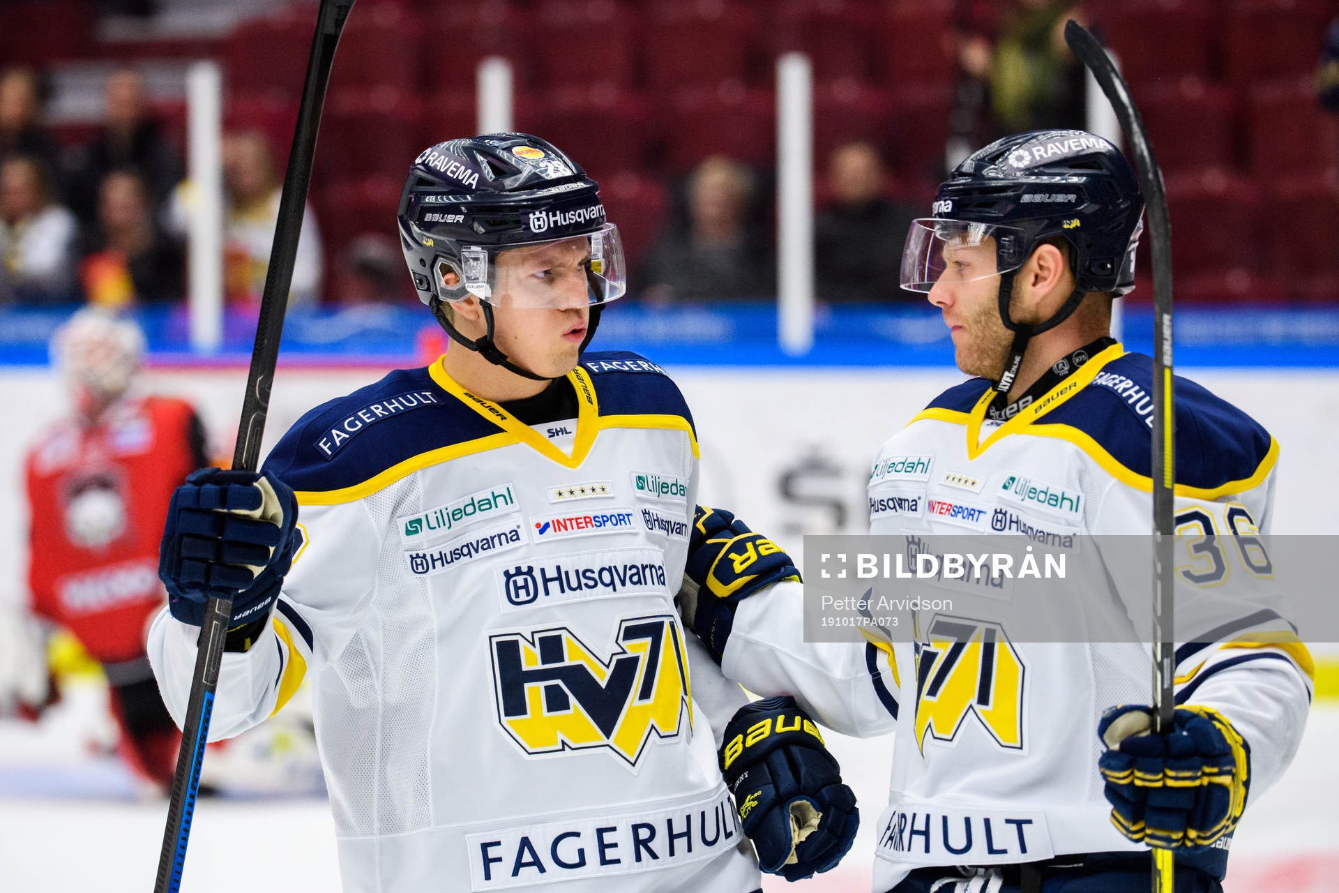 s Johannes Kinnvall jublar med Anthony Camara