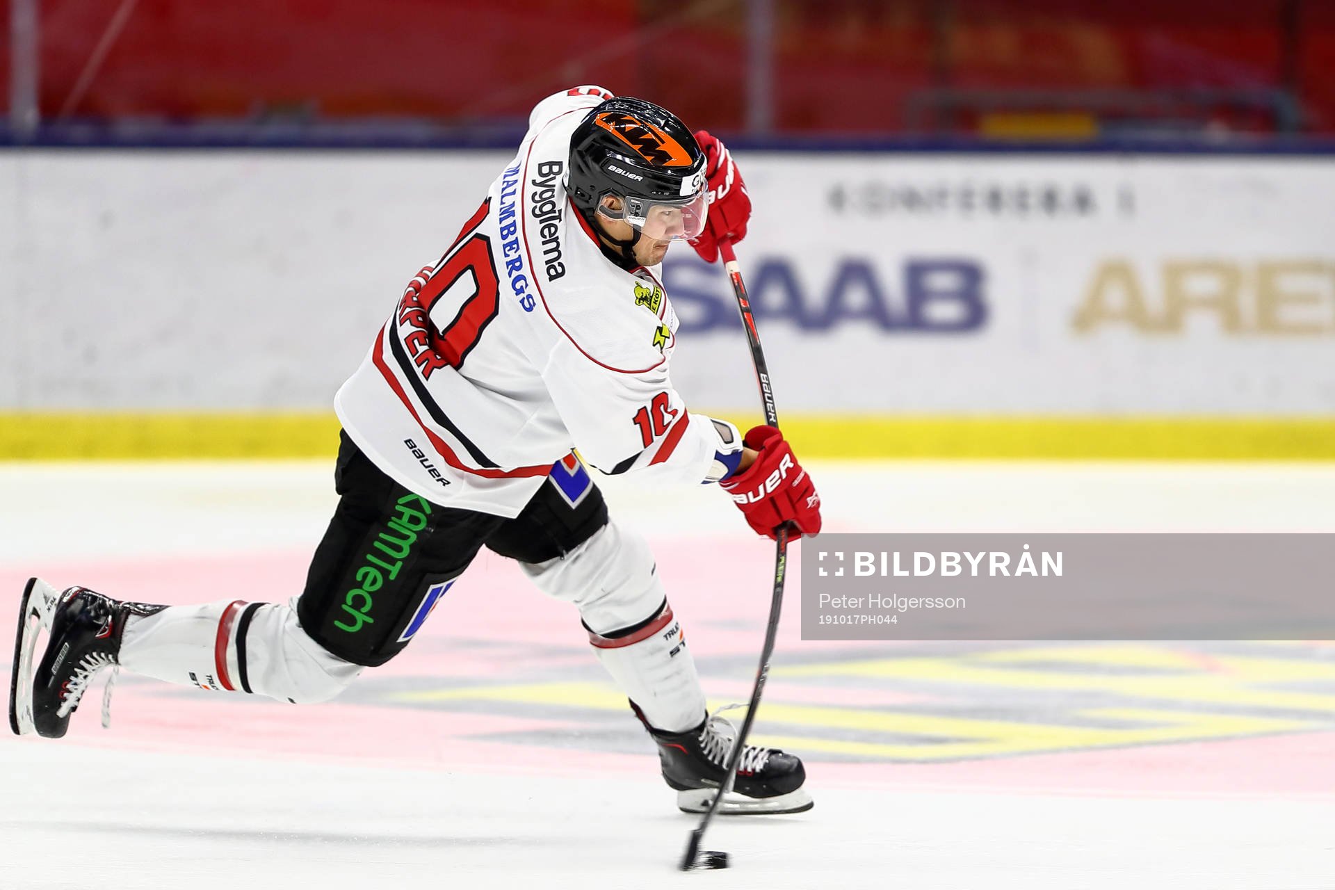Örebros Shane Harper gör mål 2-2 på¨straff
