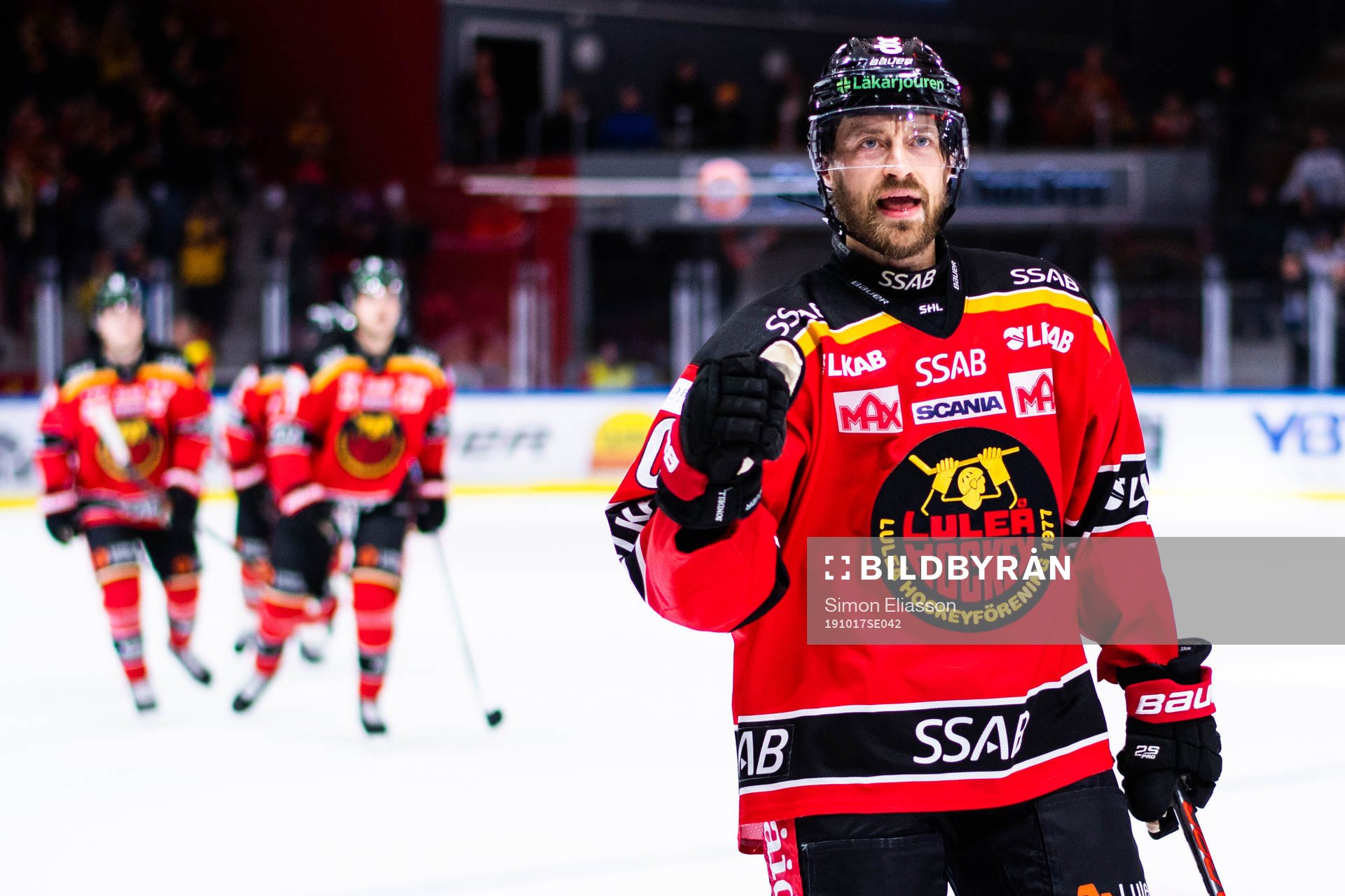 Luleås Daniel Sondell jublar