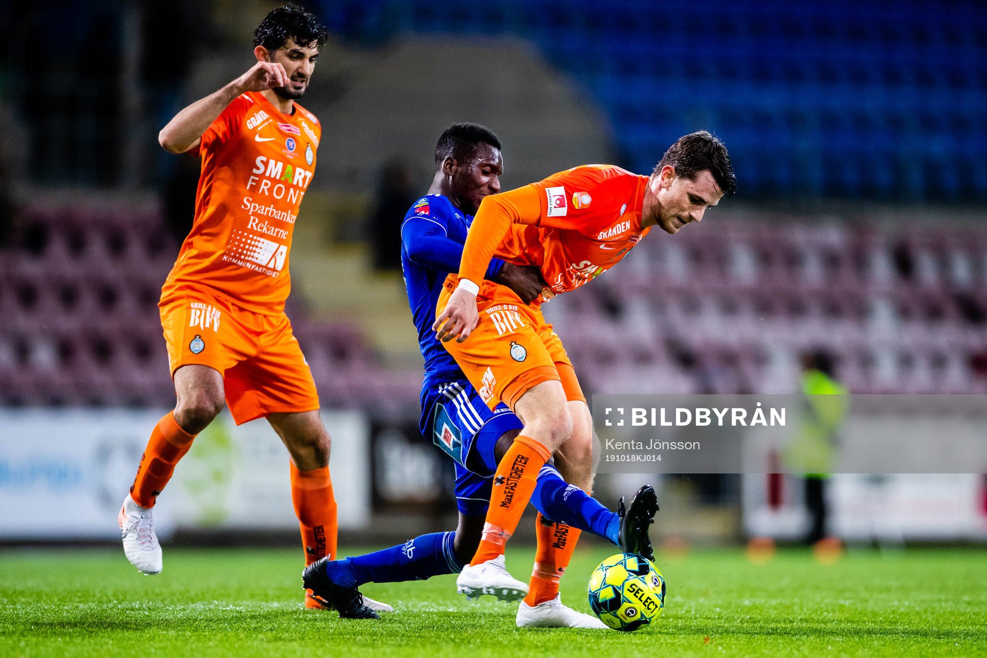 Sundsvalls Peter Wilson och AFC Eskilstunas Jesper Björkman