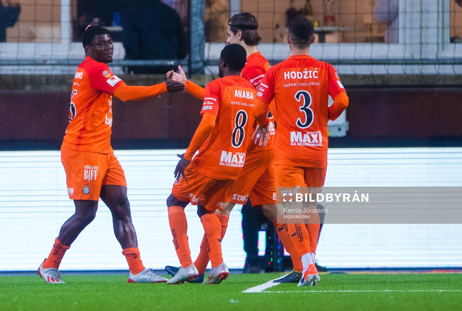 AFC Eskilstunas Onyedikachukwu Samuel Nnamani jublar