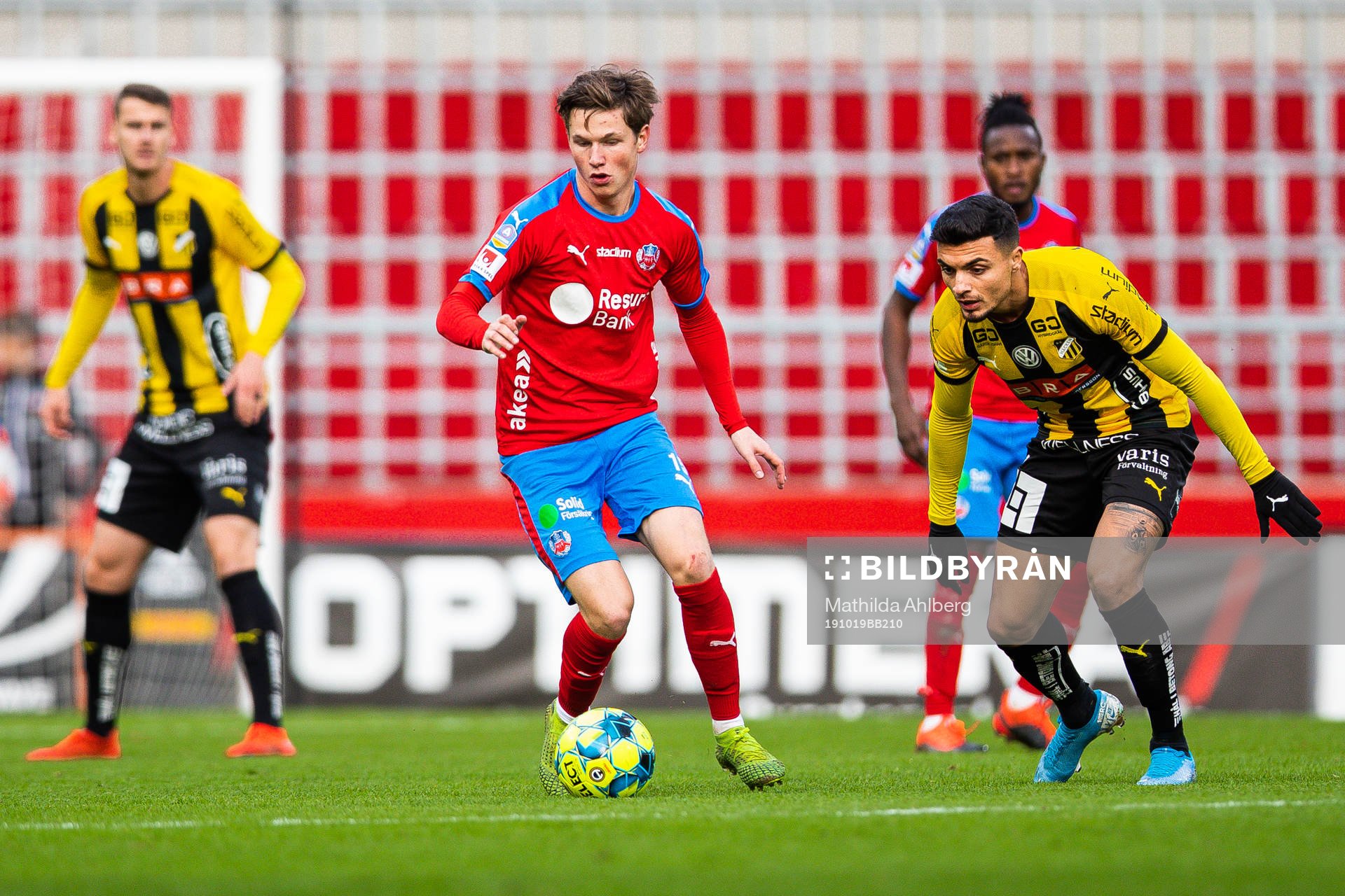 Helsingborgs Max Svensson och Häckens Ahmed Yasin