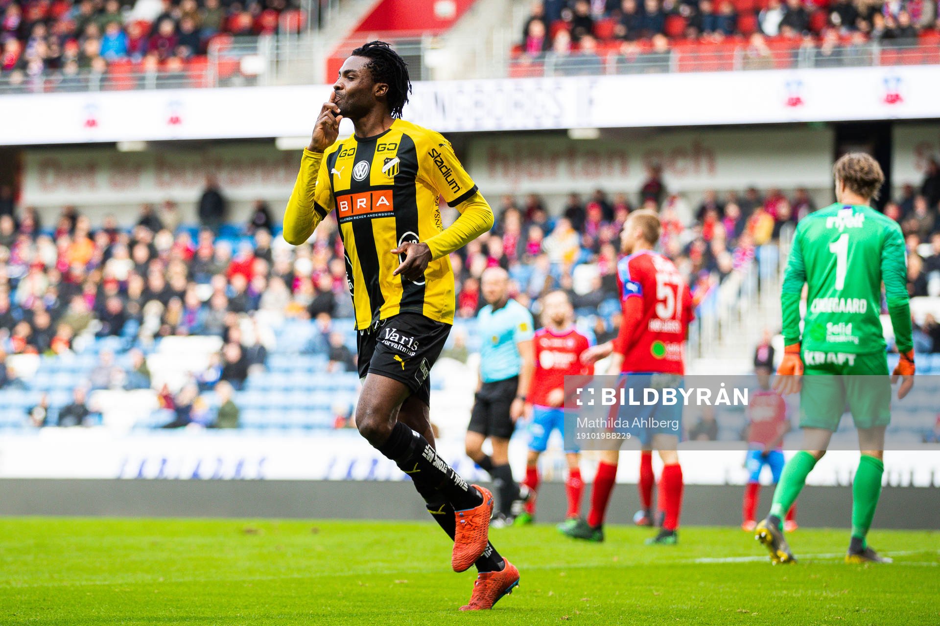 Häckens Kwame Kizito jublar