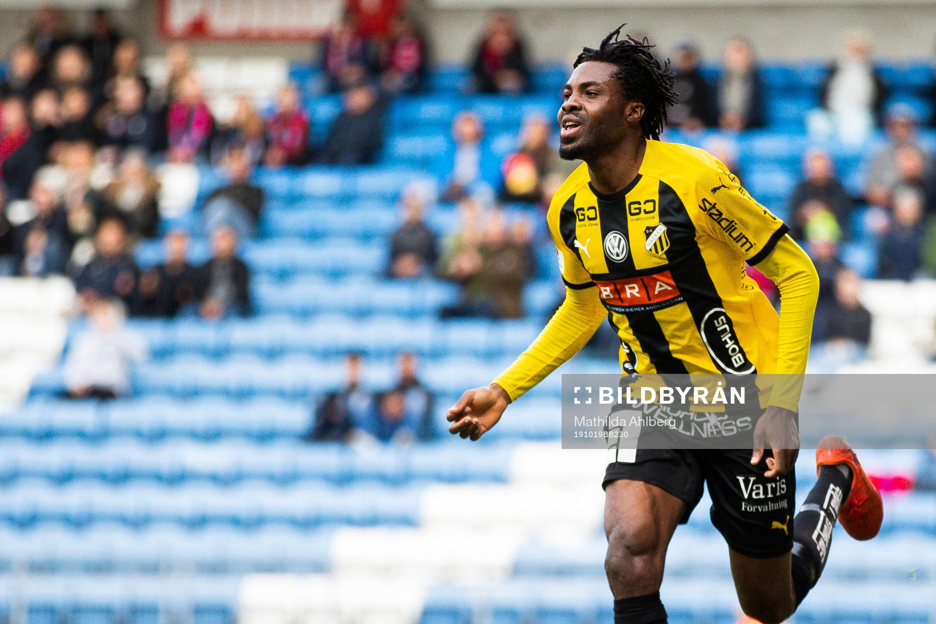 Häckens Kwame Kizito jublar efter att han gjort 0-2 under fotbollsmatchen i Allsvenskan mellan Helsingborg och Häcken den 19 oktober 2019 i Helsingborg.