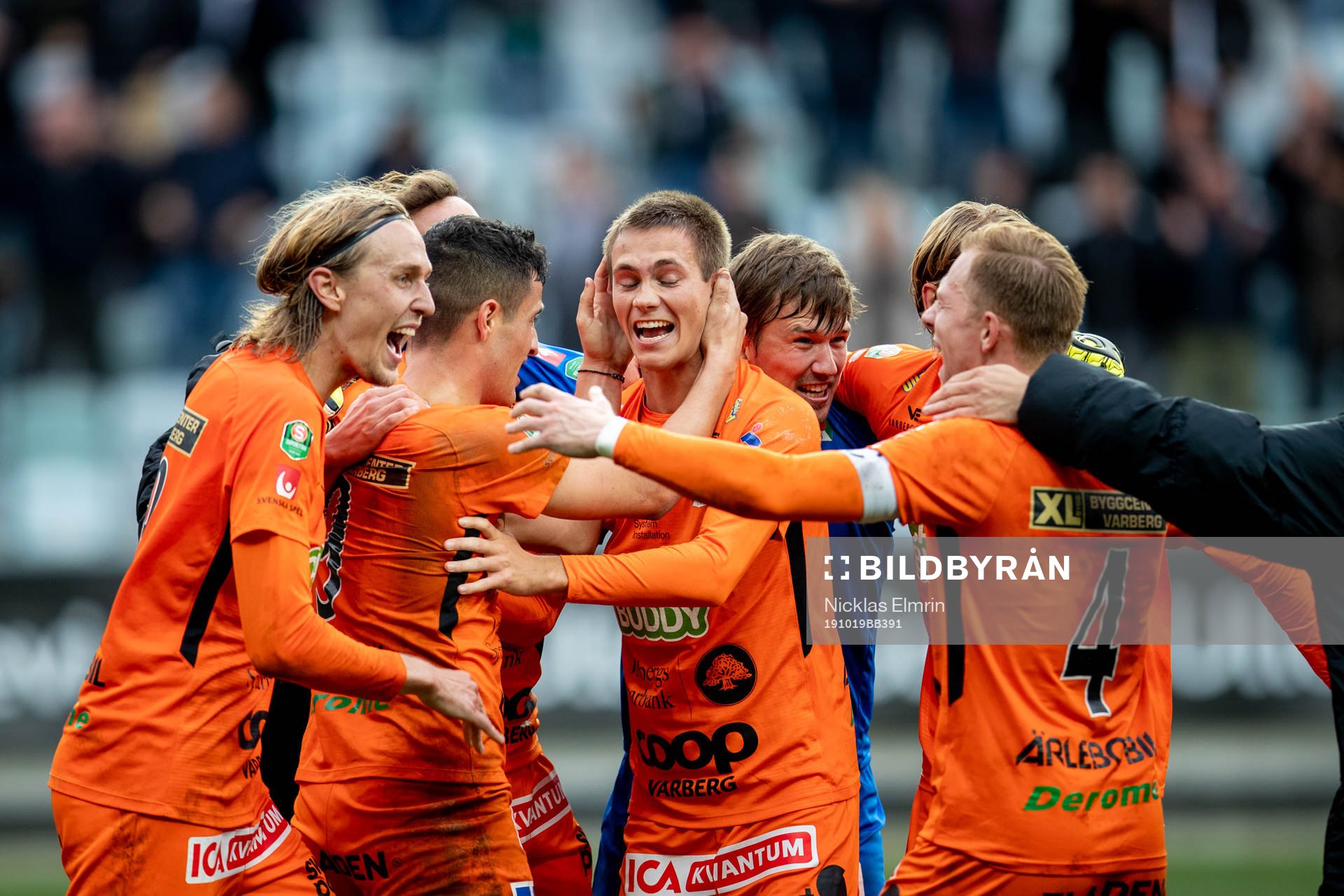 Varbergs spelare jublar