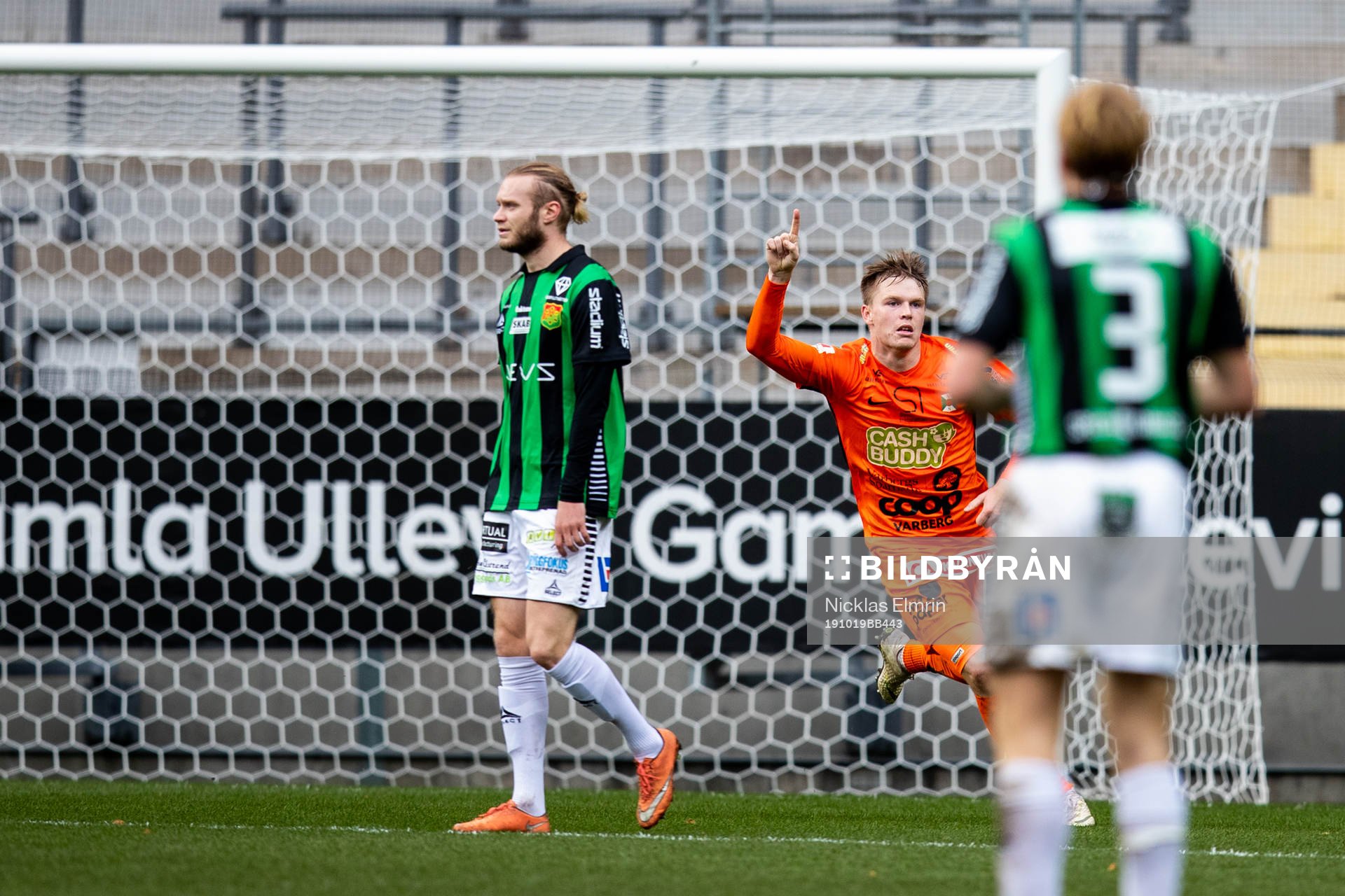 Varbergs Anton Liljenbäck jublar