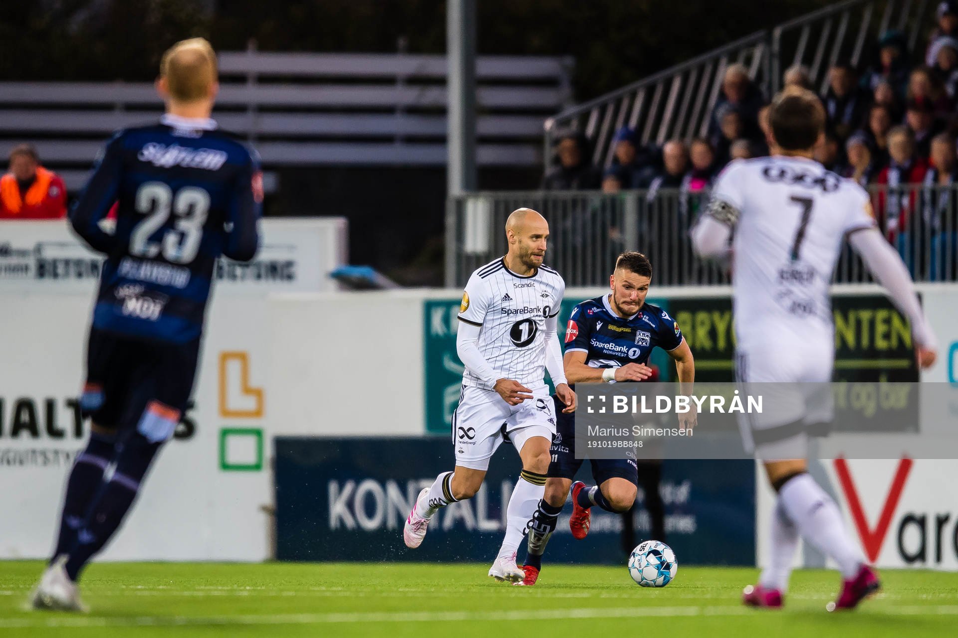 Tore Reginiussen of Rosenborg and Flamur Kastrati of