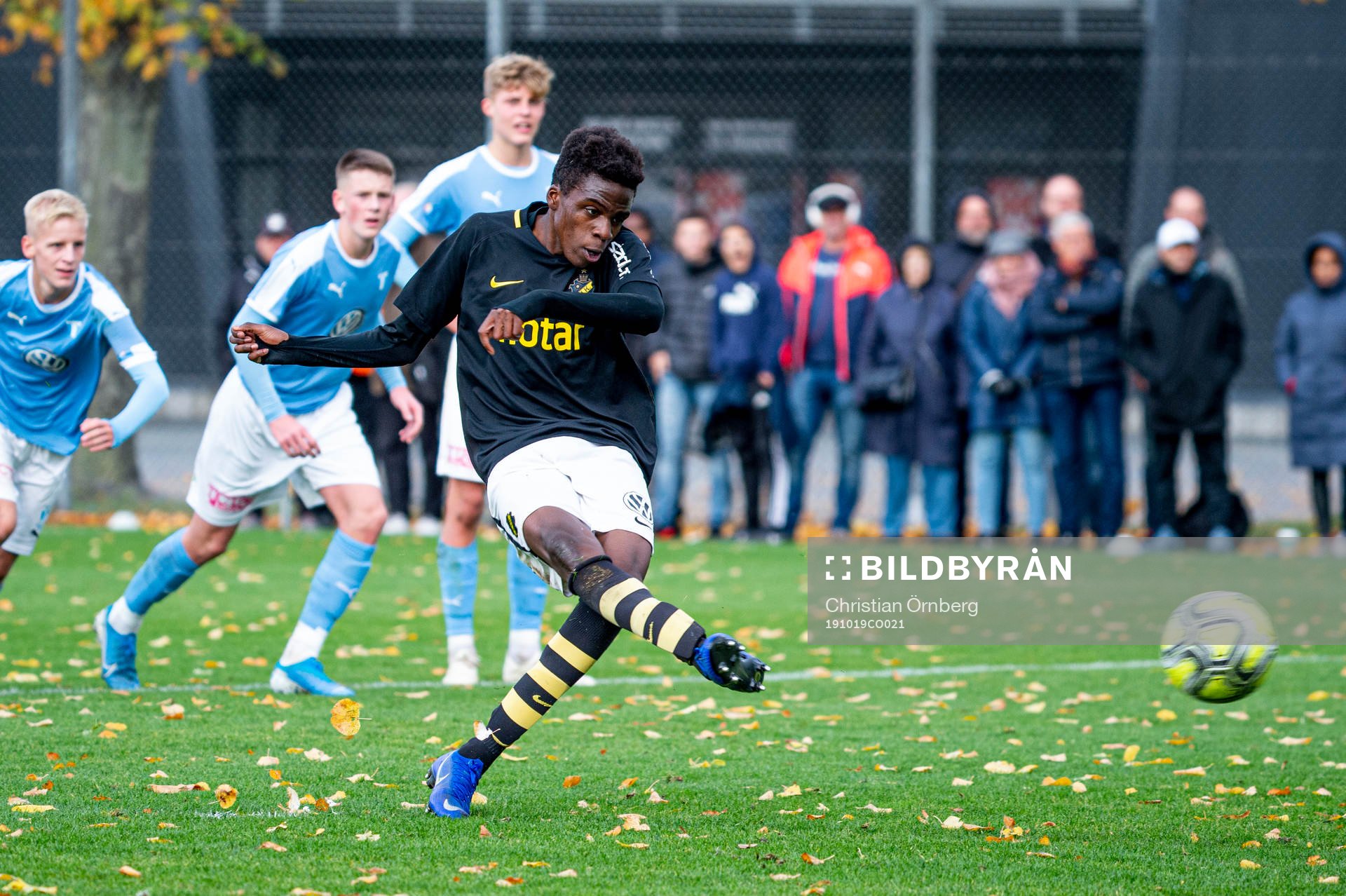 AIKs Hope Calvin Ddamulira Kabuye på straff