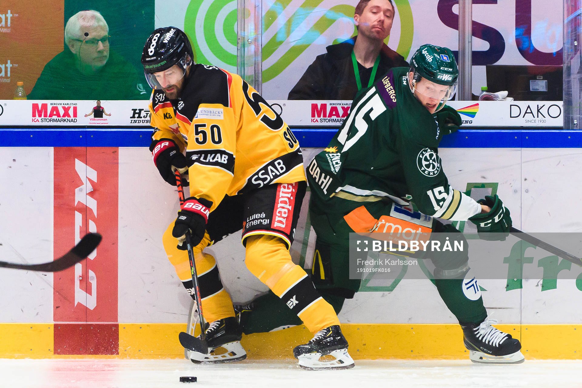 Luleås Daniel Sondell och Färjestads Gustav Rydahl