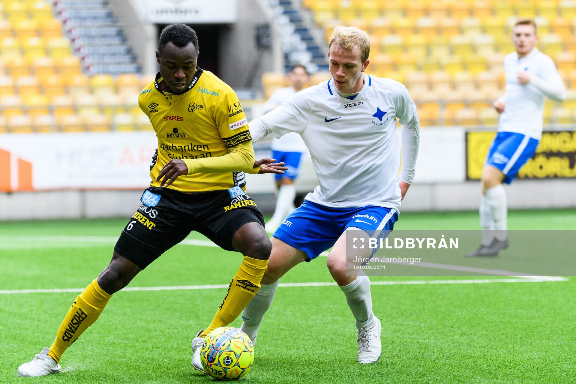 Elfsborgs Prince Isaac Kouame och IFK Norrköpings Lukas