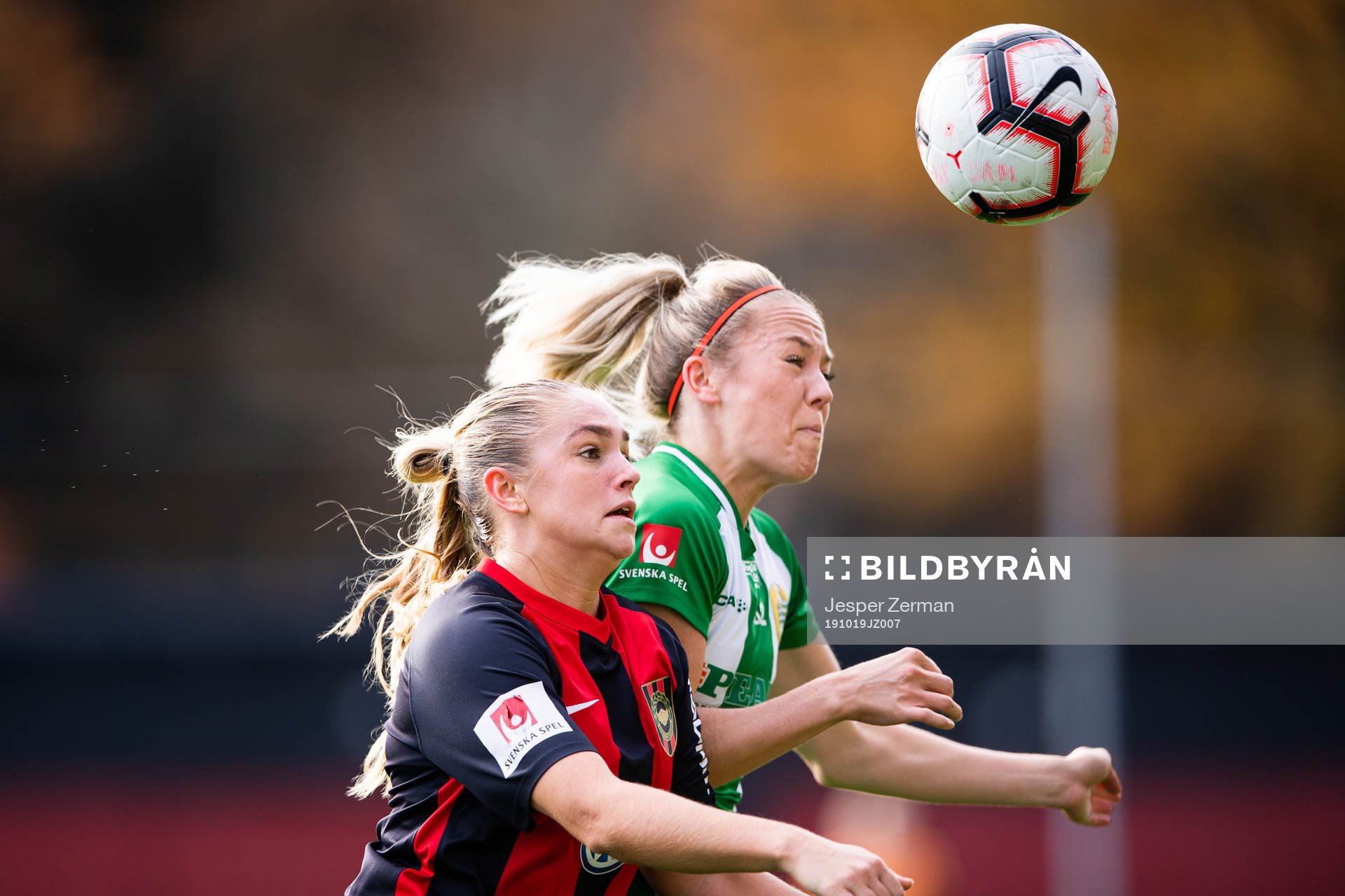 Brommapojkarnas Michaela Larsson och Hammarbys Cathrine
