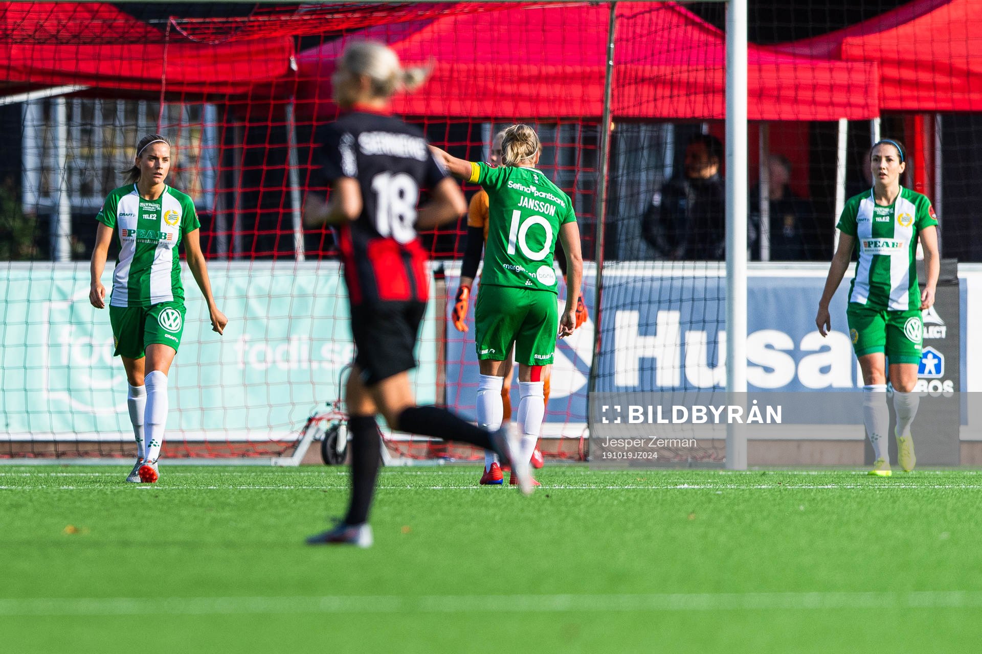 Hammarbys Joona Toivio, Emma Jansson och Helén Eke deppar