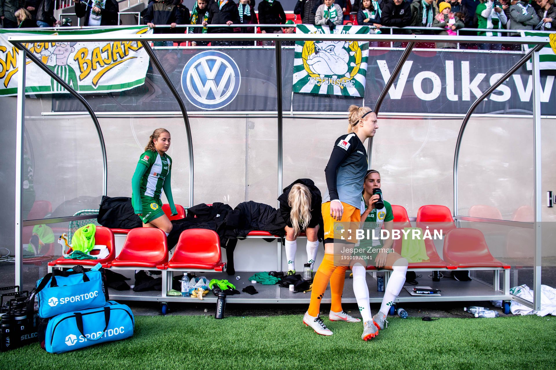 Hammarbys Felicia Saving, målvakt Jonna Andersson och
