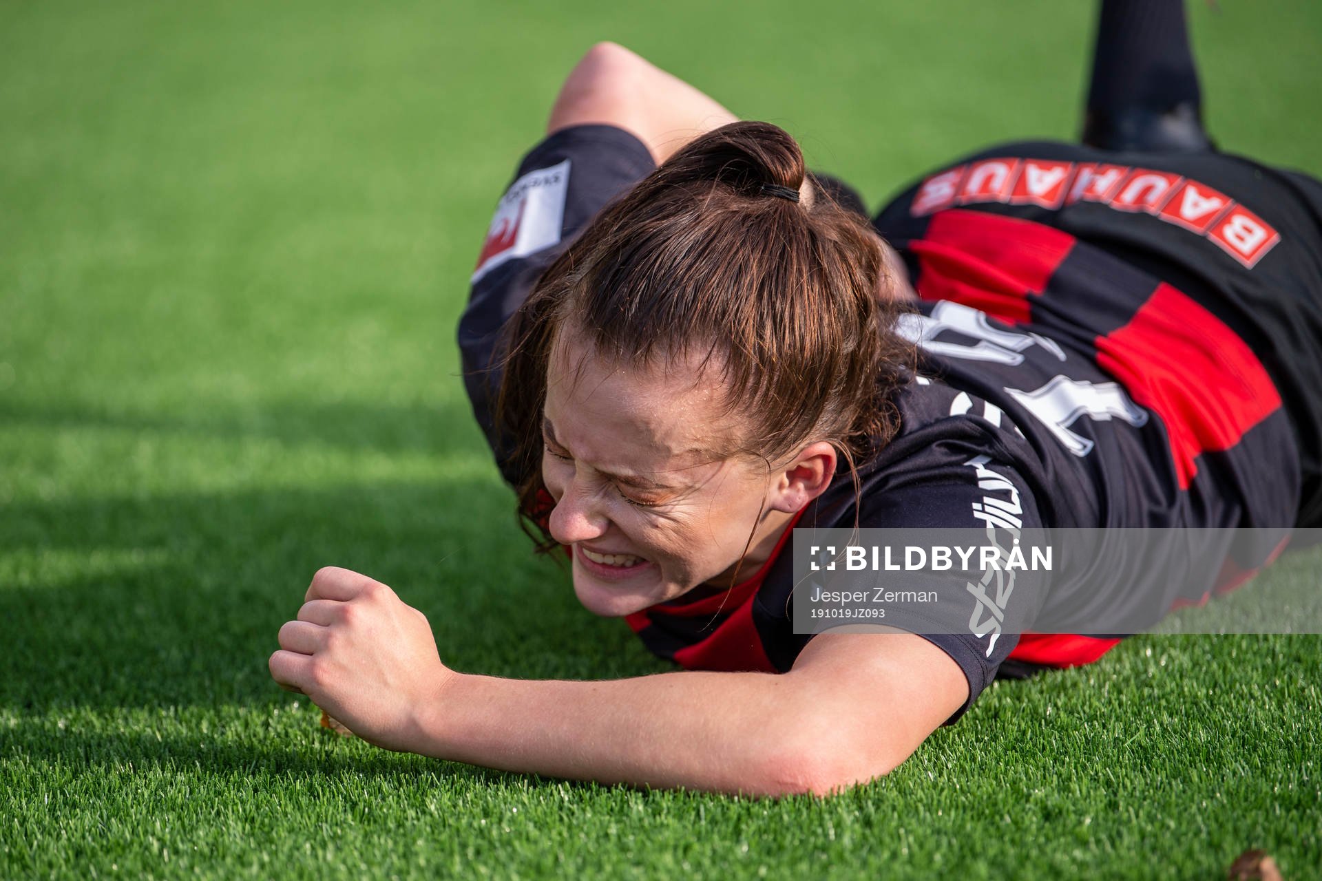 Brommapojkarnas  Filippa Wallén har ont