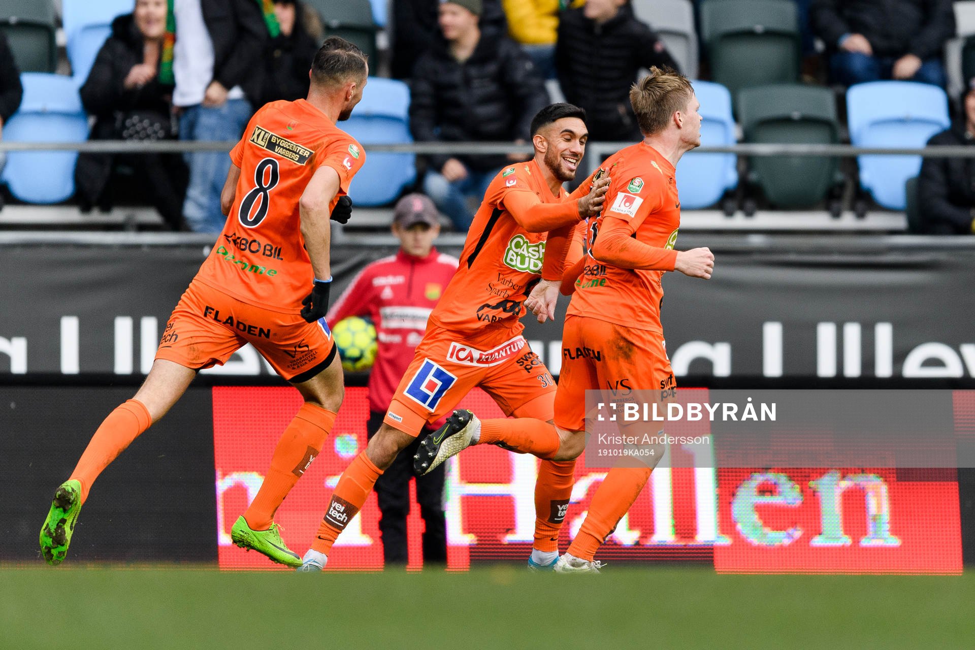 Varbergs Anton Liljenbäck jublar