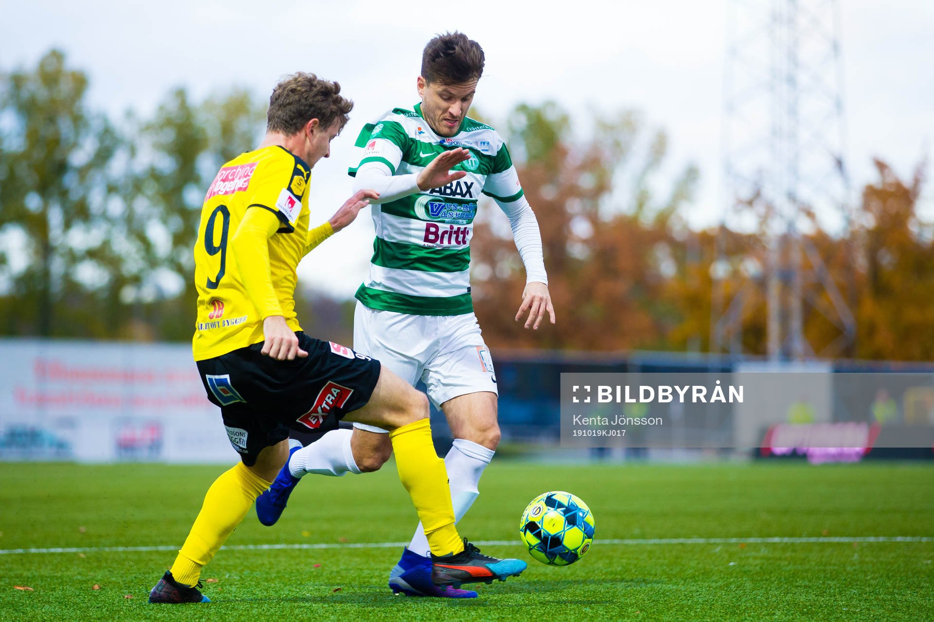 Mjällbys Joel Nilsson och Västerås Boris Ljevar