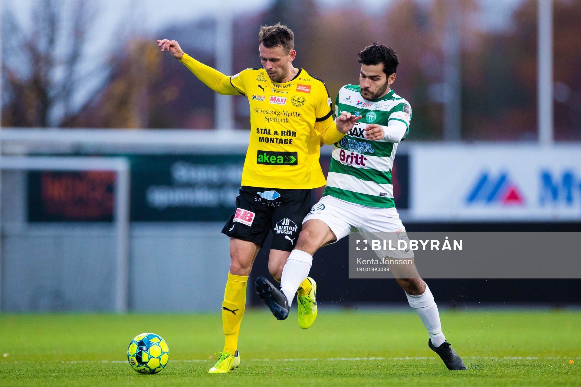 Mjällbys Max Watson och Västerås Karwan Safari