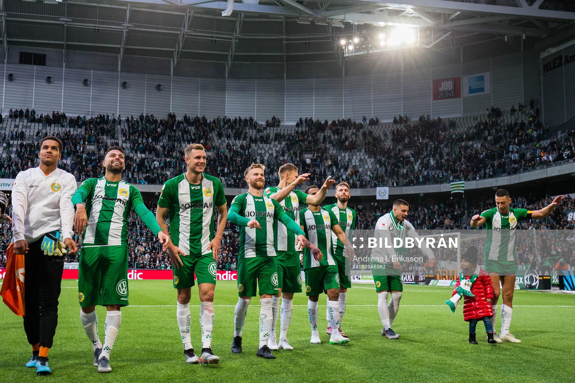 Hammarbys spelare tackar  publiken