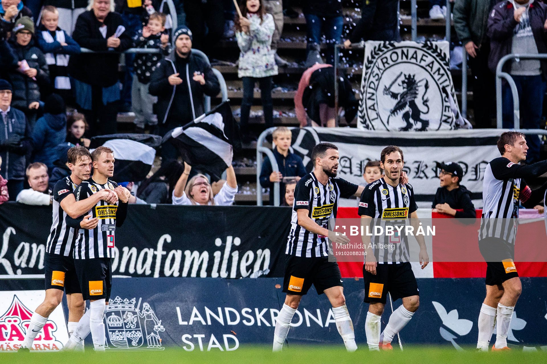 Landskronas spelare jublar