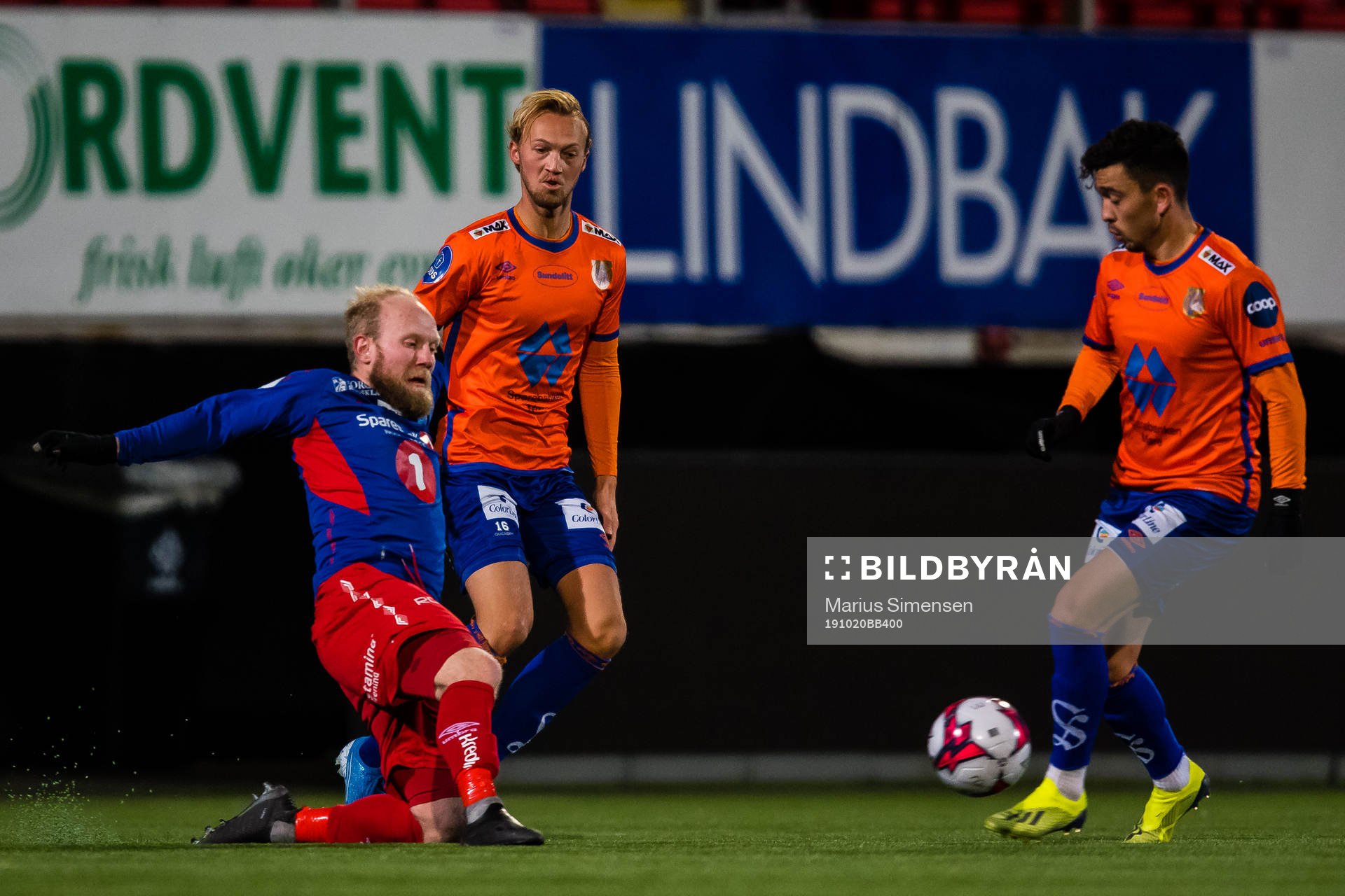 Andreas Løvland of Tromsdalen and Niklas Fernando Nygaard Castro of Aalesund during the OBOS-ligaen match between Tromsdalen and Aalesund on October 20, 2019 in Tromsø.