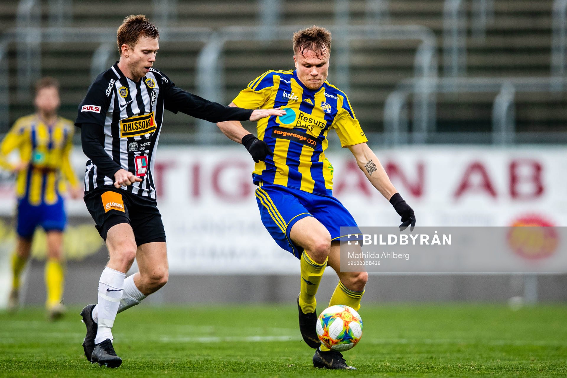 Landskronas Dennis Olofsson och Eskilsminnes Isak Petersson