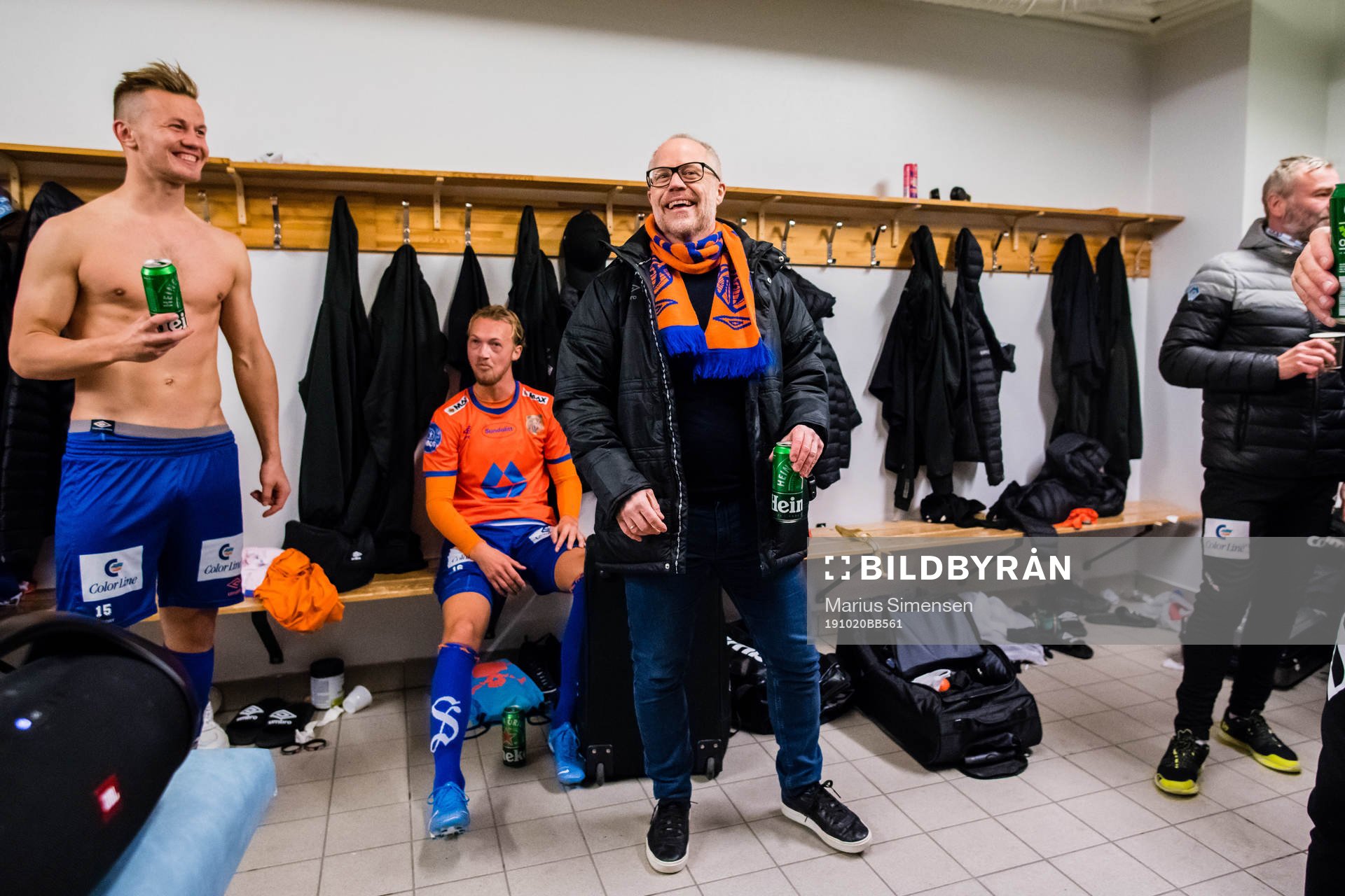 Geir Steinar Vik, managing director of Aalesund, celebrates promotion to the Eliteserien after the OBOS-ligaen match between Tromsdalen and Aalesund on October 20, 2019 in Tromsø.