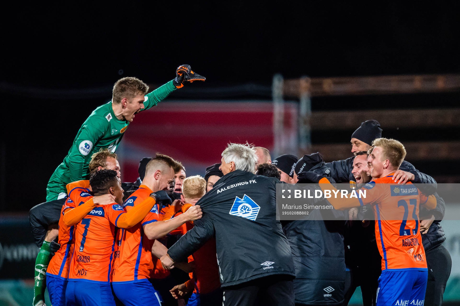 Andreas Lie, Torbjørn Agdestein of Aalesund celebrates