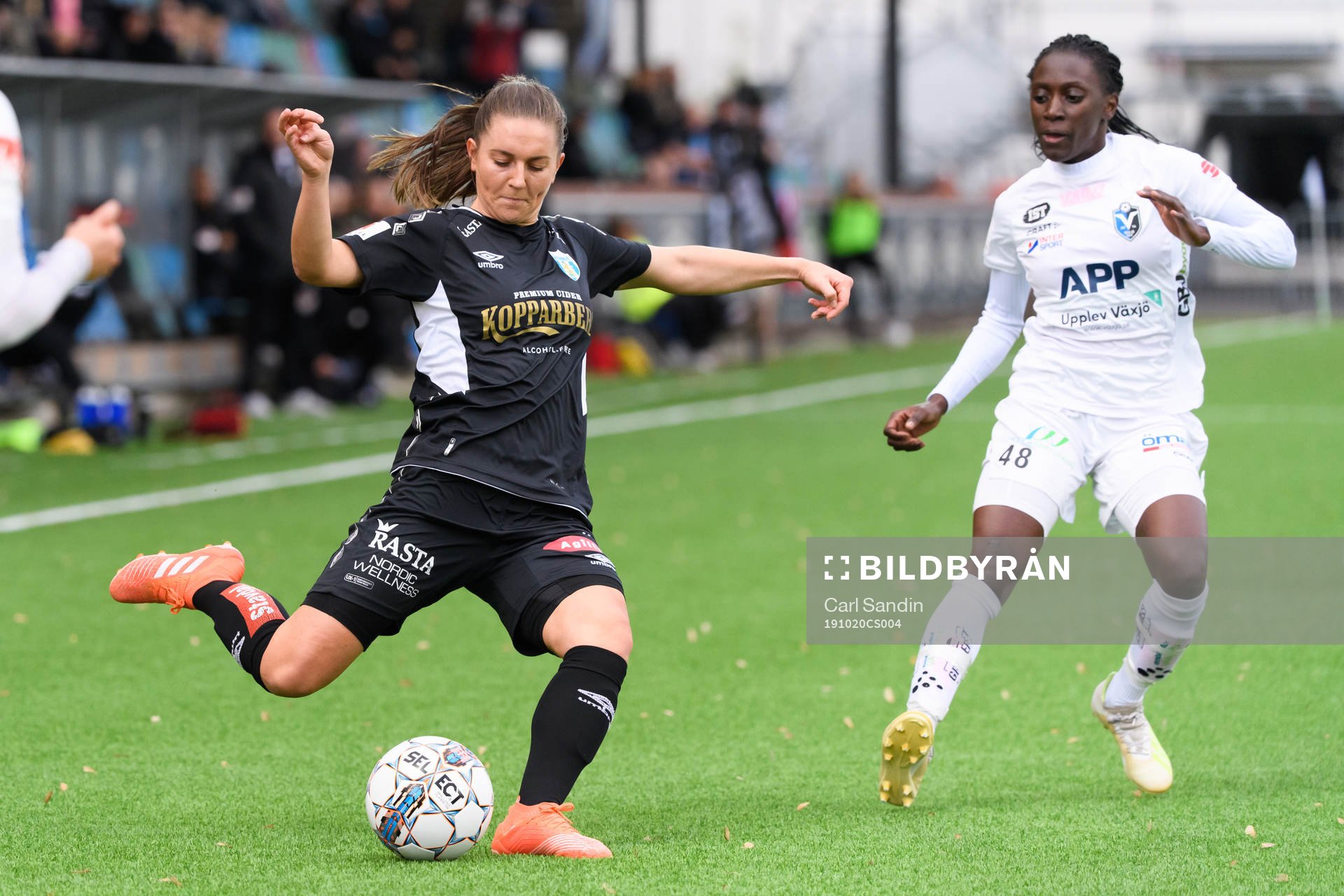 Göteborgs Vilde Böe Risa och Växjös Violah Nambi