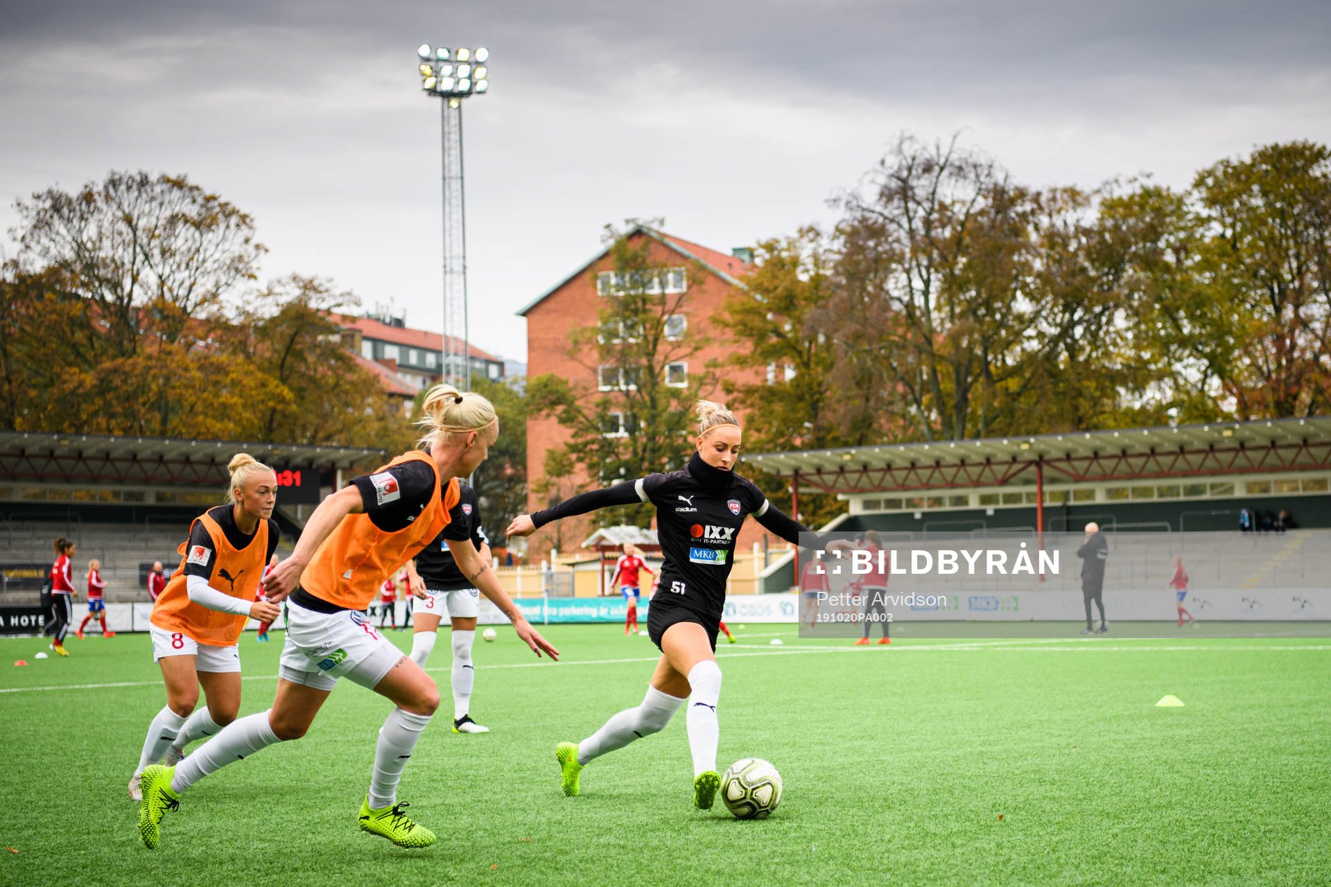 Rosengårds Hanna Bennison, Caroline Seger och Sanne