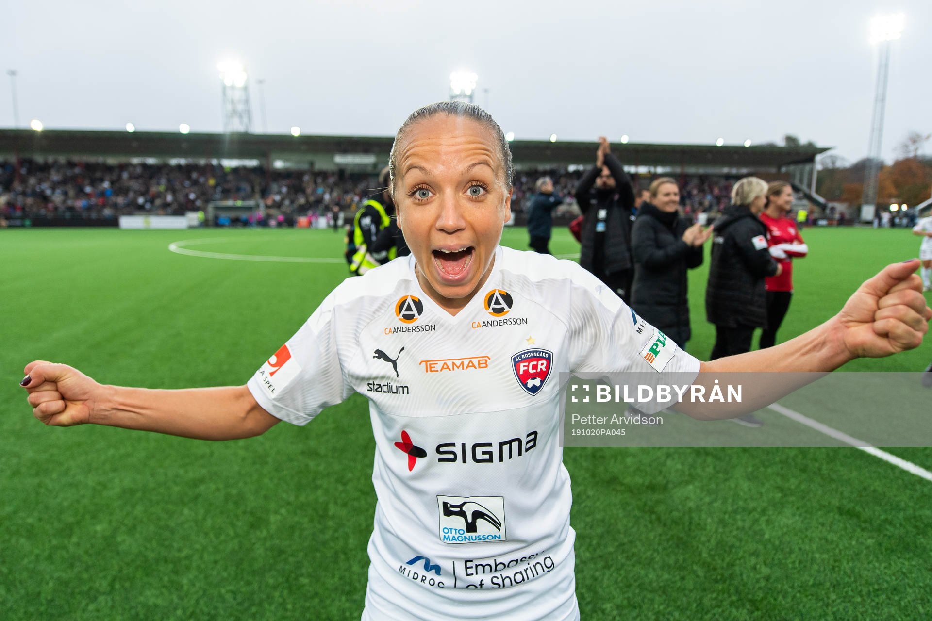 Rosengårds Malin Levenstad jublar