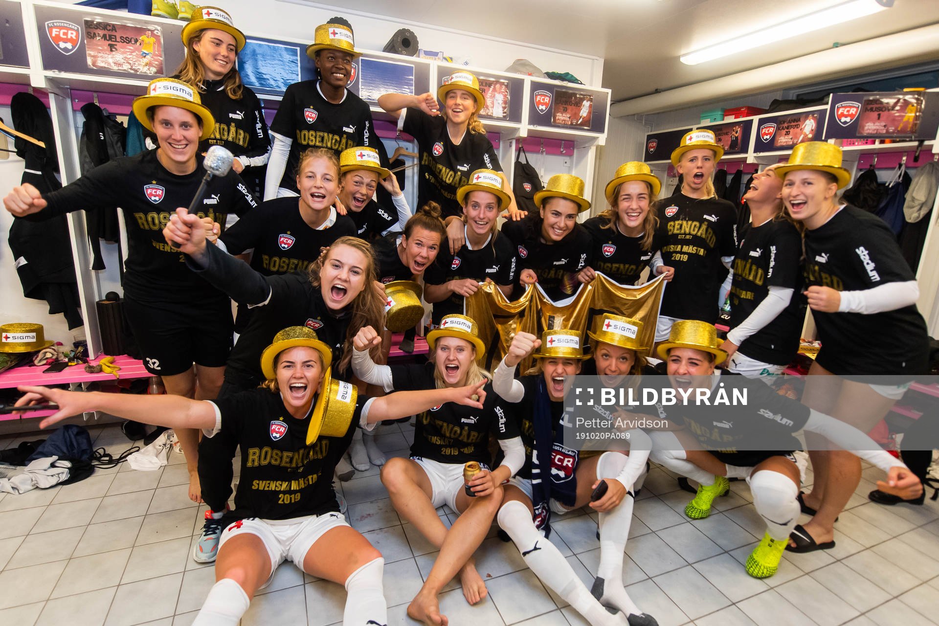 Rosengårds jublar i omklädningsrummet