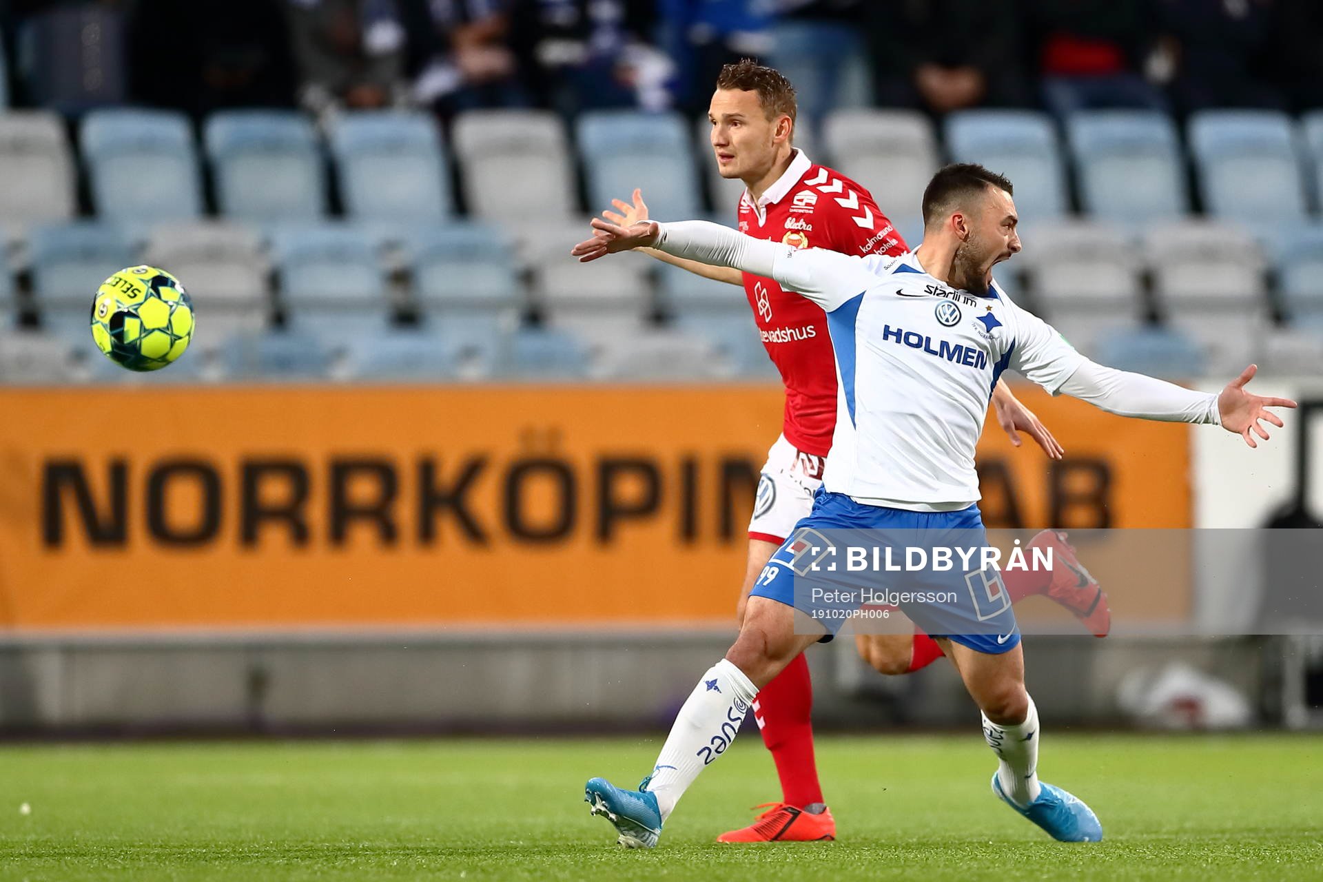 IFK Norrköpings Sead Haksabanovic  reagerar